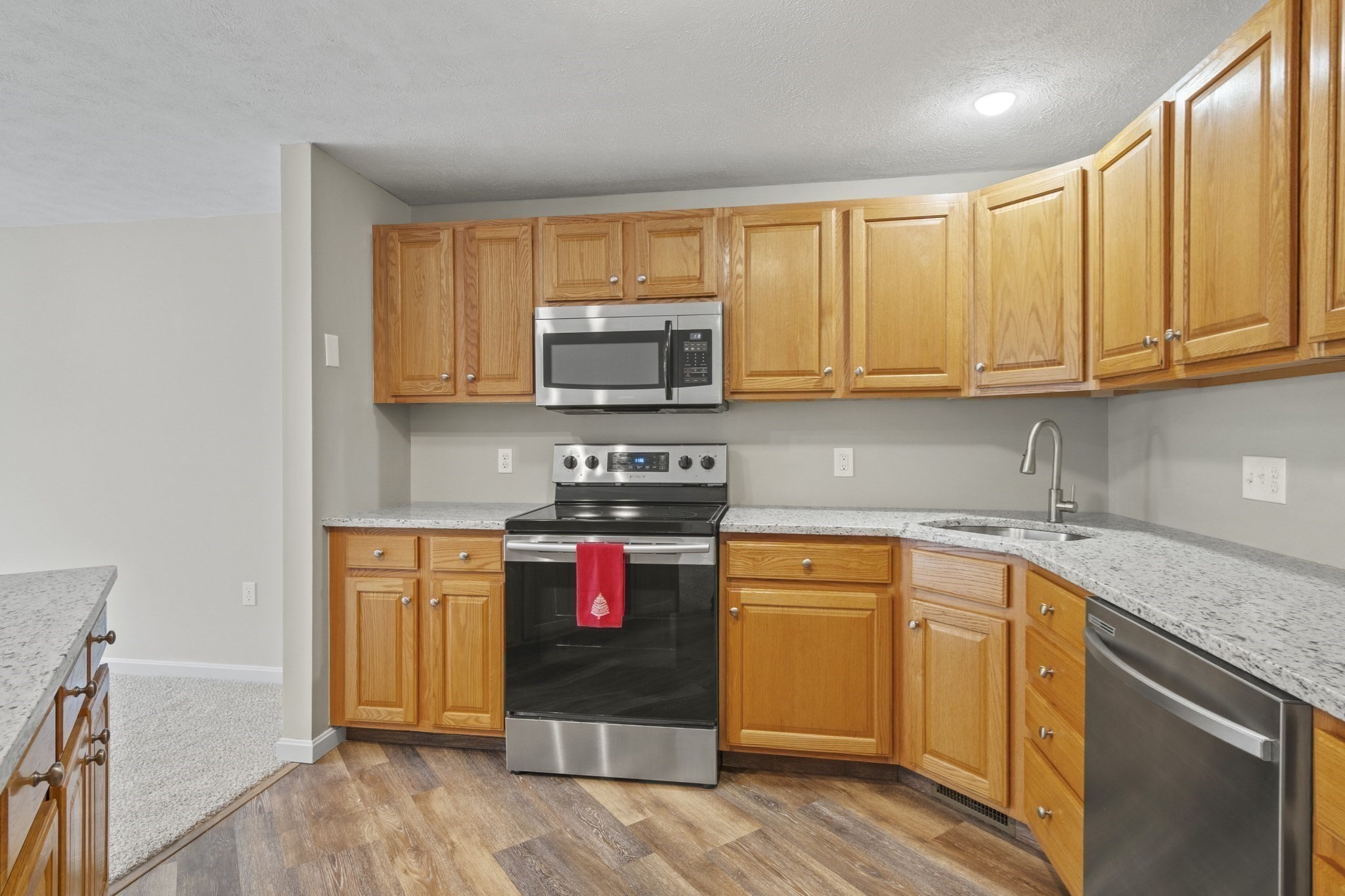 189 Bridle Cross Rd Unit 189, Fitchburg, MA 01420 - Image 3