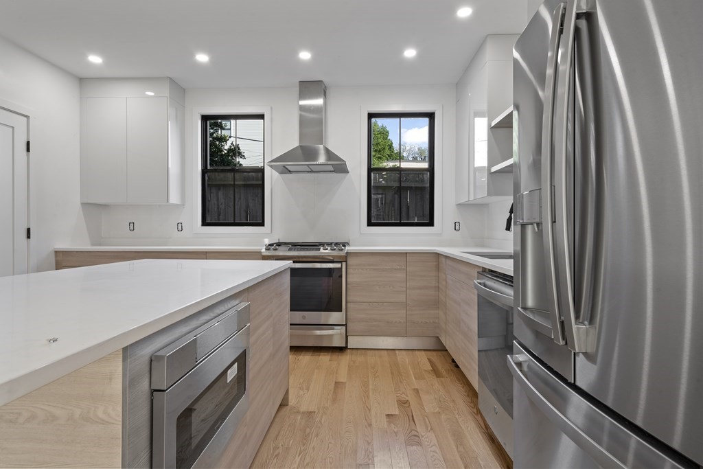 3 Pulaski Ave, South Boston, Boston, MA 02127 - Image 2