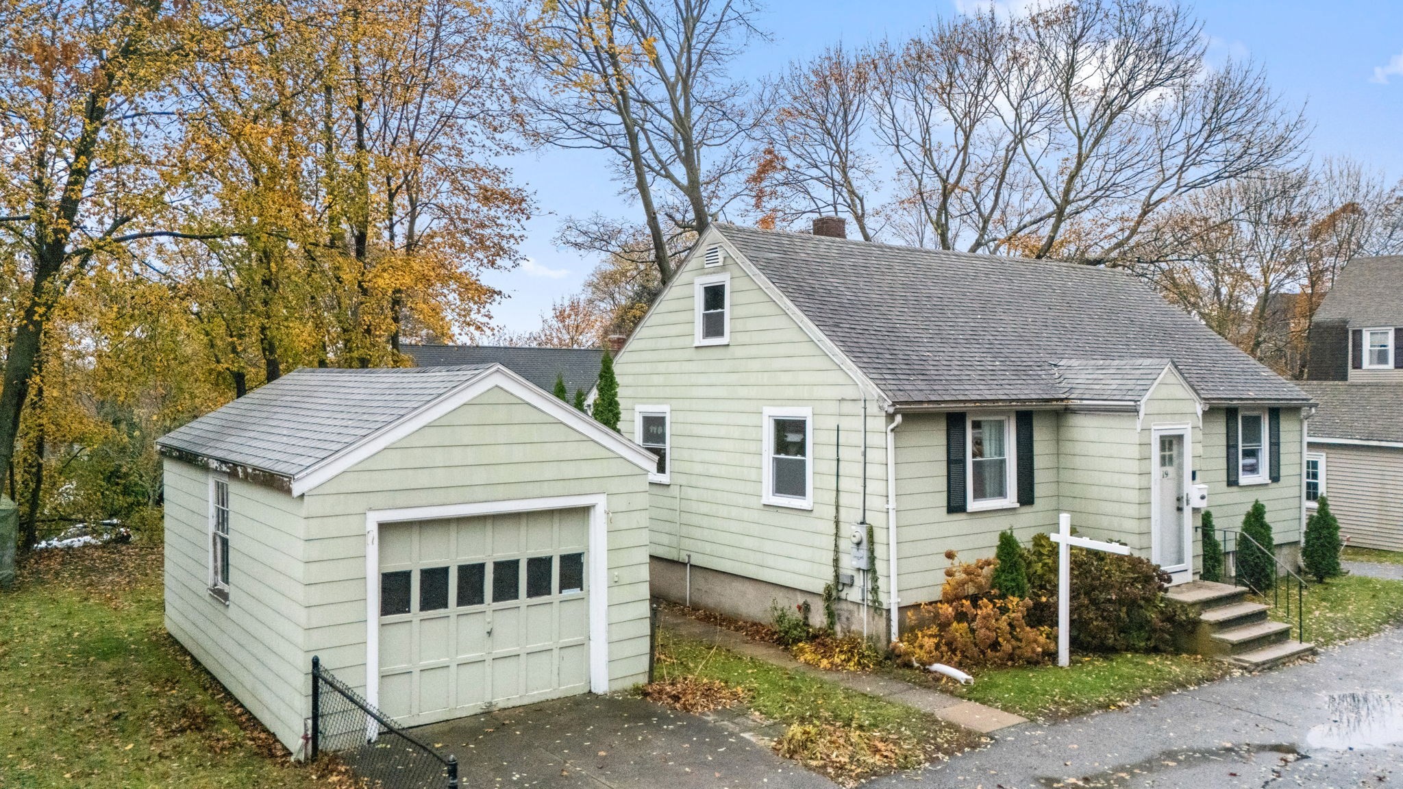19 Cedar St, Beverly, MA 01915 - Image 4