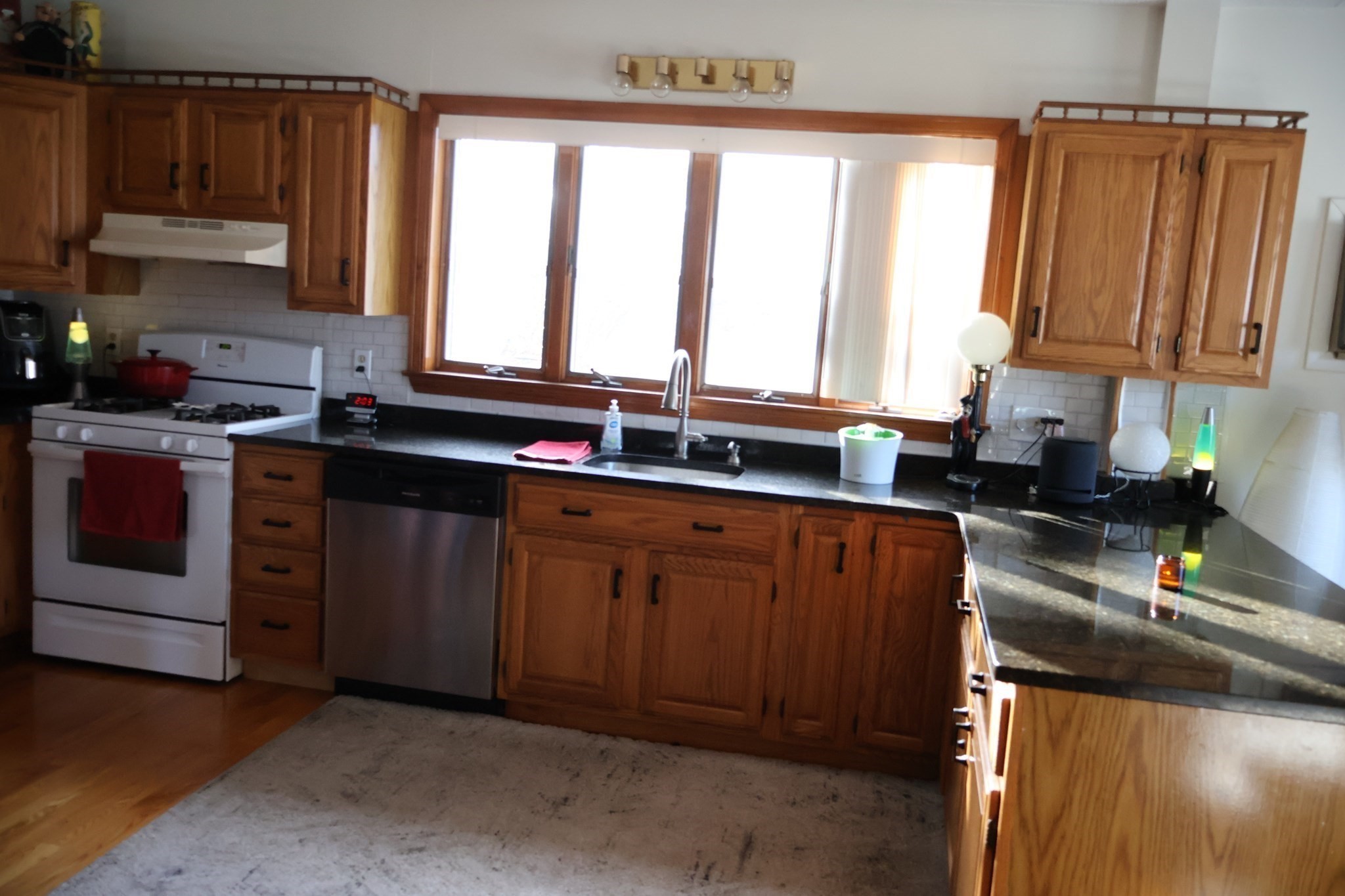 10 Fairview Ave, Swampscott, MA 01907 - Image 19