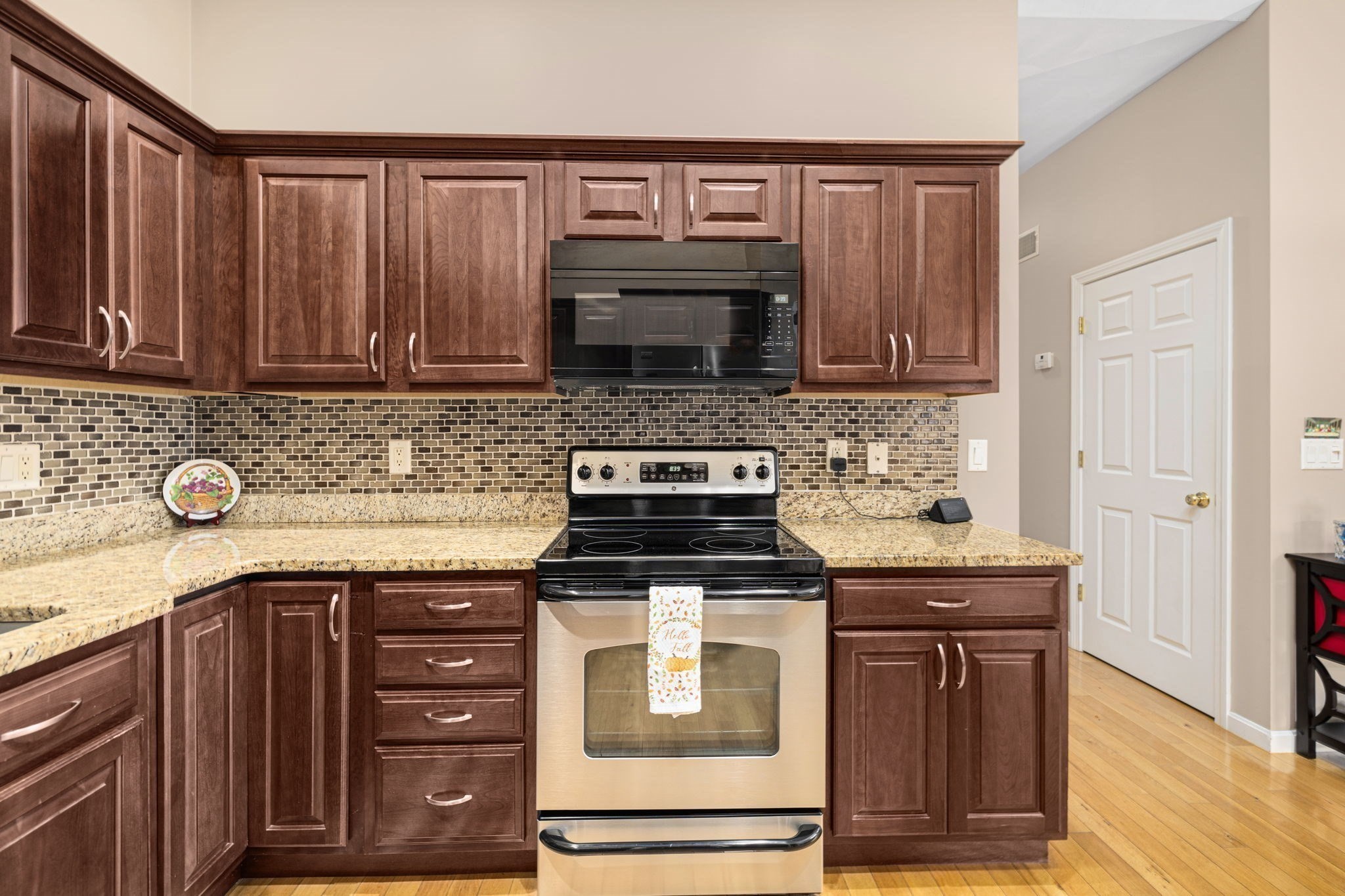 145 Smithfield Road Unit B, North Providence, RI 02904 - Image 13