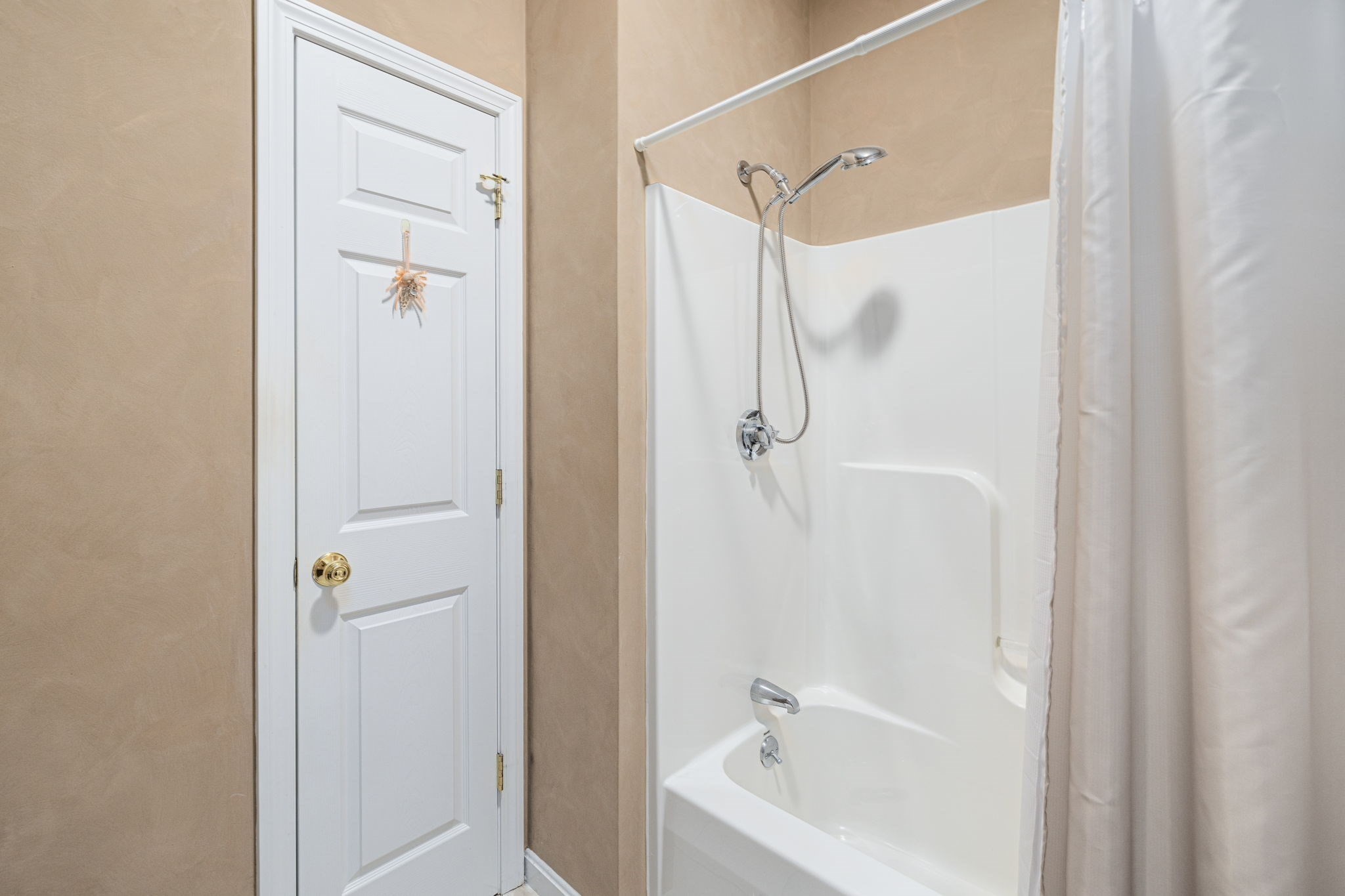 145 Smithfield Road Unit B, North Providence, RI 02904 - Image 19