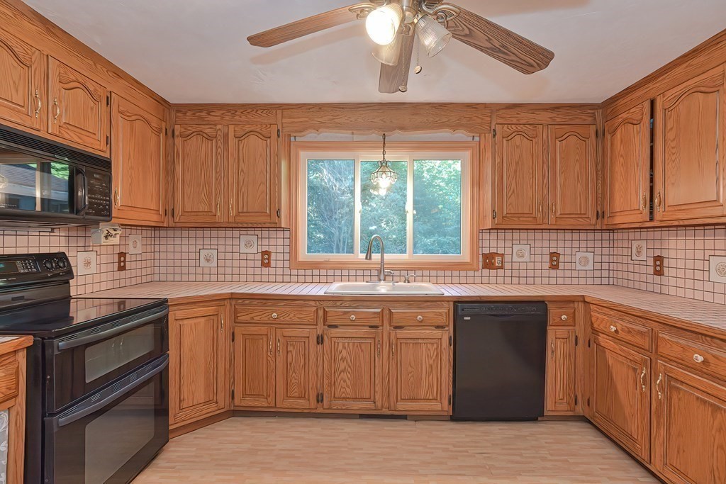 50 Heather Lane, Wrentham, MA 02093 - Image 14