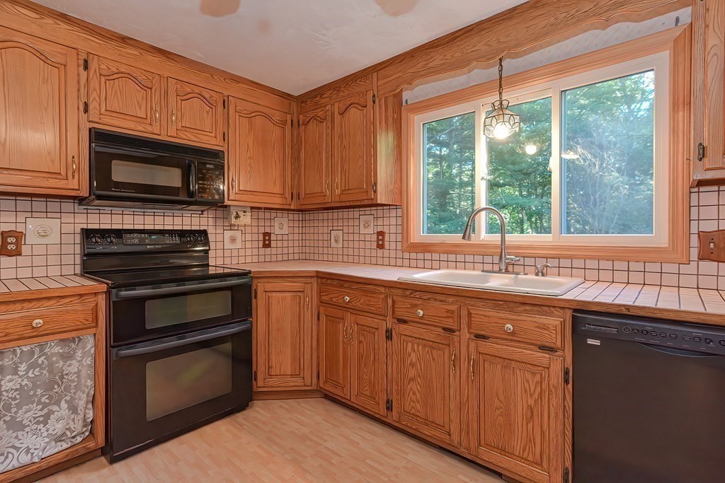 50 Heather Lane, Wrentham, MA 02093 - Image 16