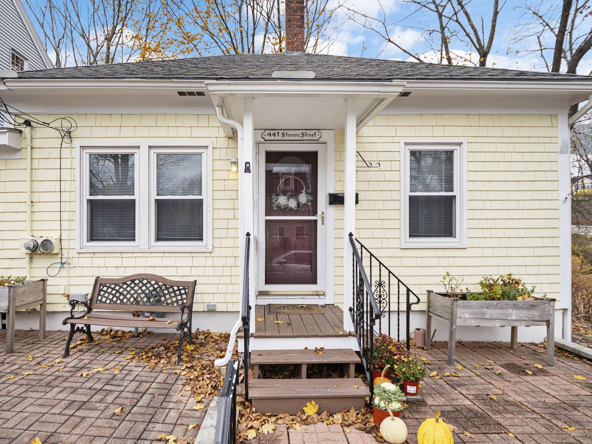 447 Stevens St, North Andover, MA 01845