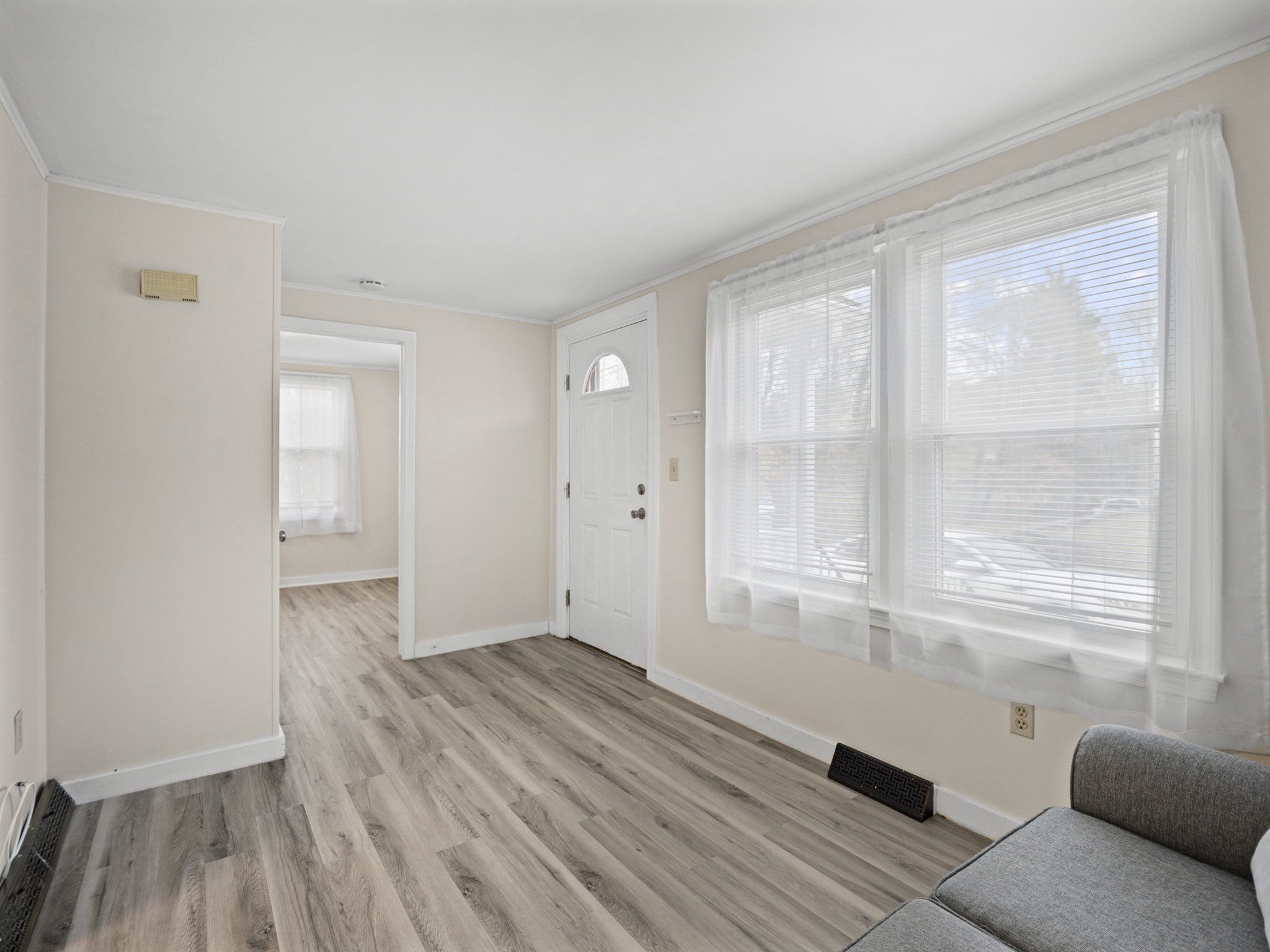 447 Stevens St, North Andover, MA 01845 - Image 2