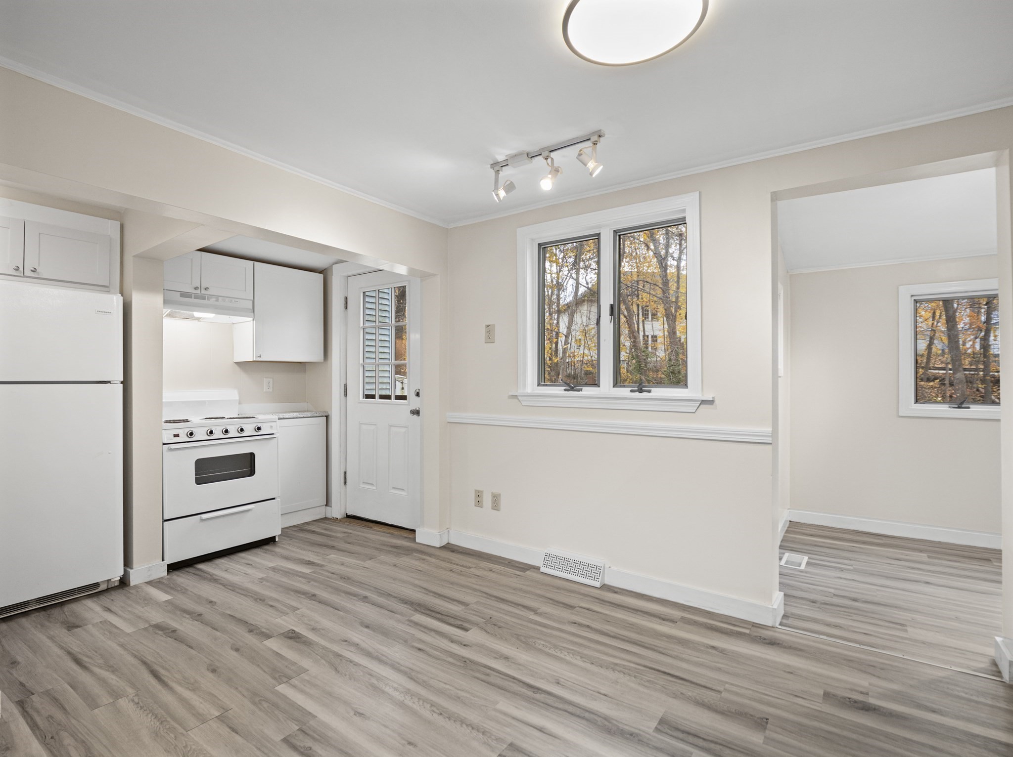 447 Stevens St, North Andover, MA 01845 - Image 15