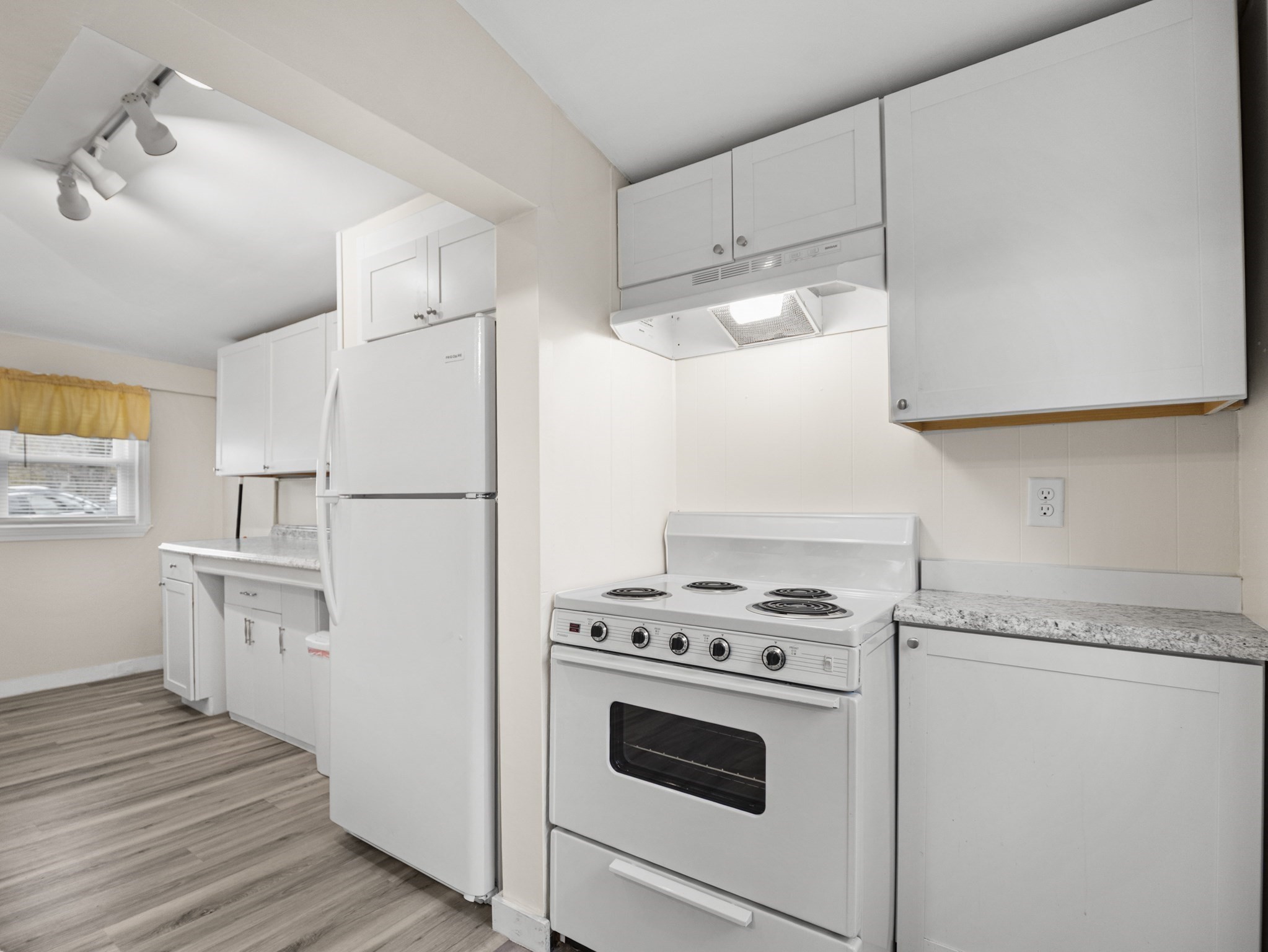 447 Stevens St, North Andover, MA 01845 - Image 7