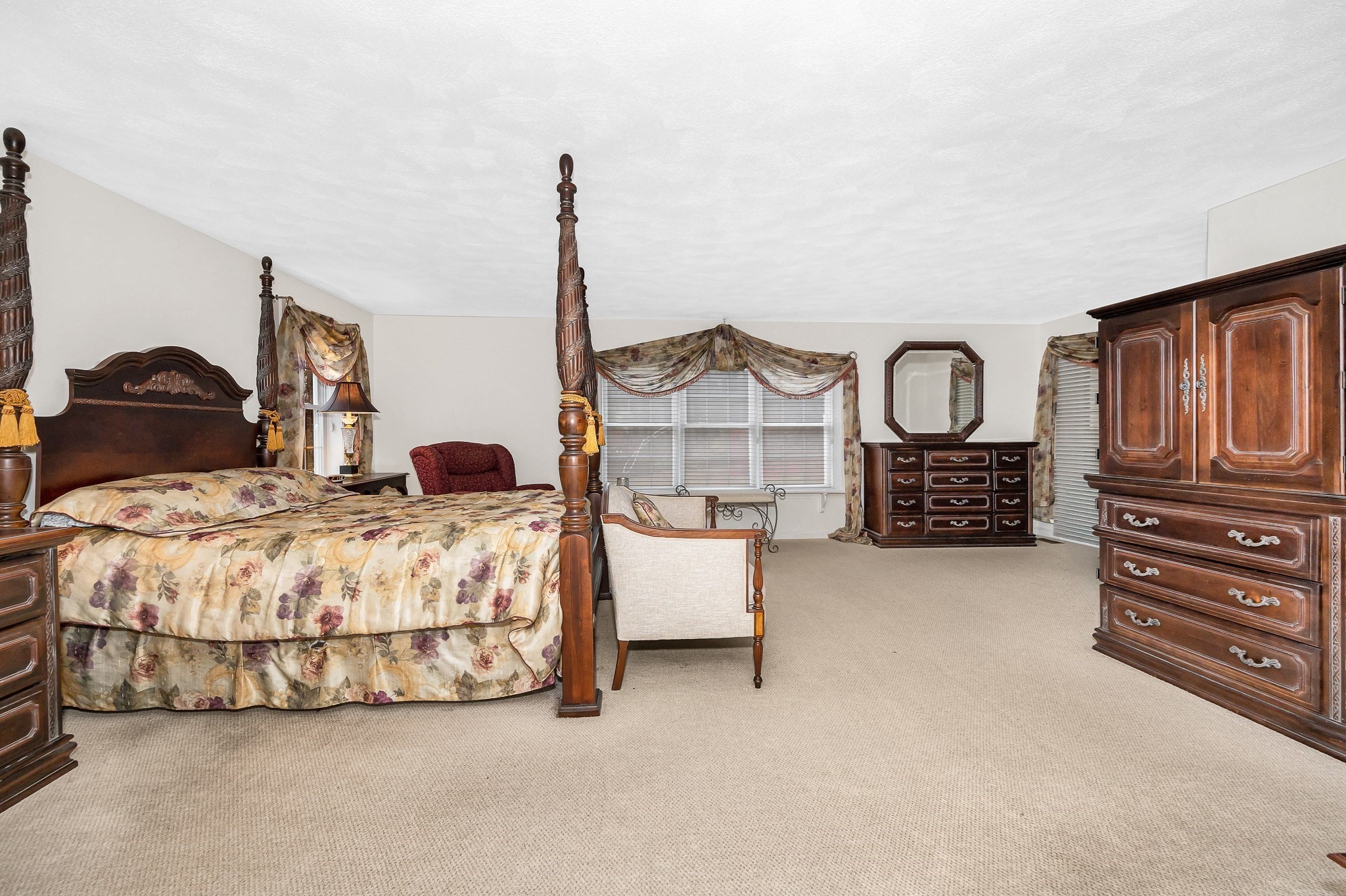 454 Dunstable Road, Tyngsborough, MA 01879 - Image 20