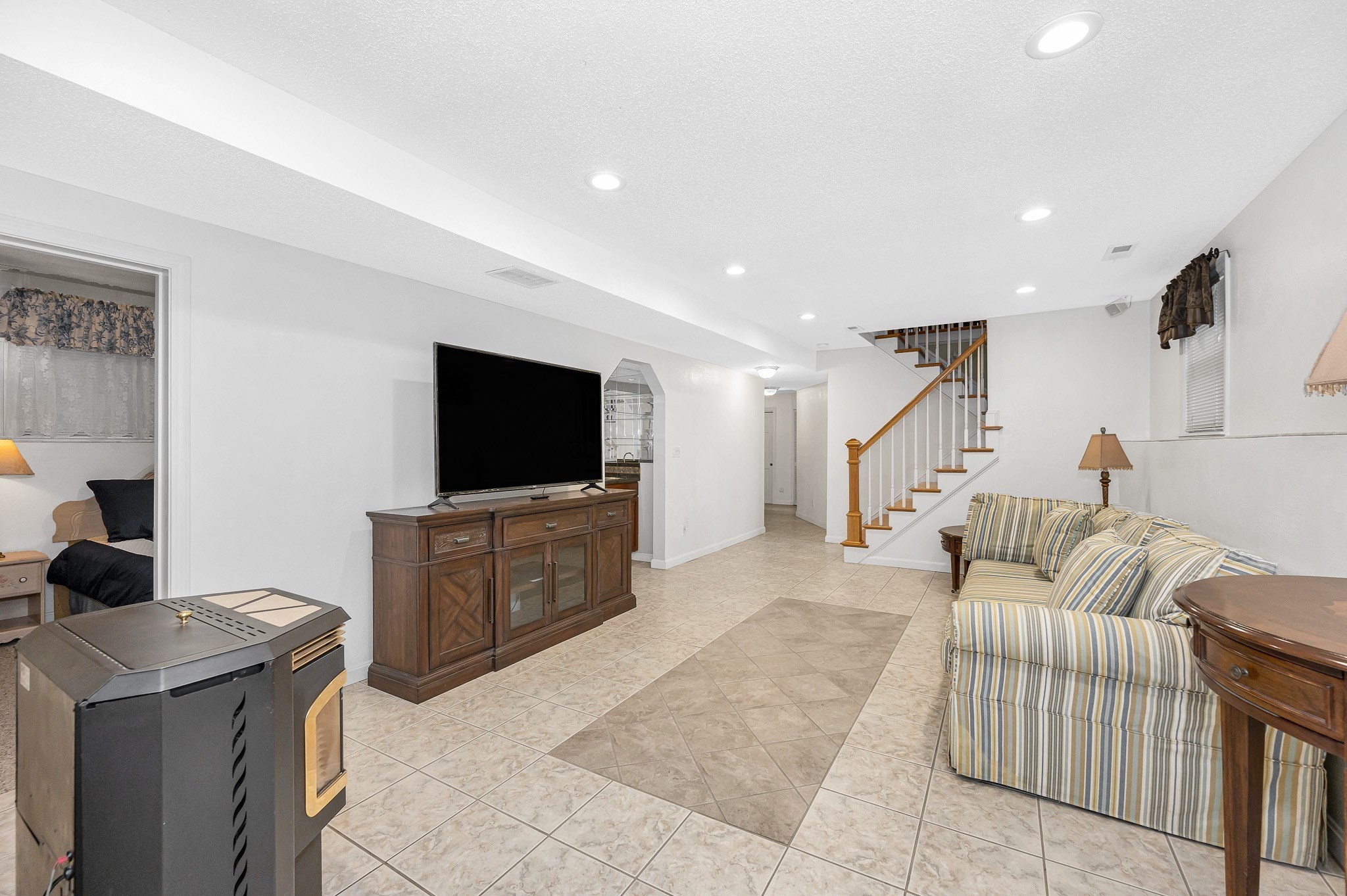 454 Dunstable Road, Tyngsborough, MA 01879 - Image 26