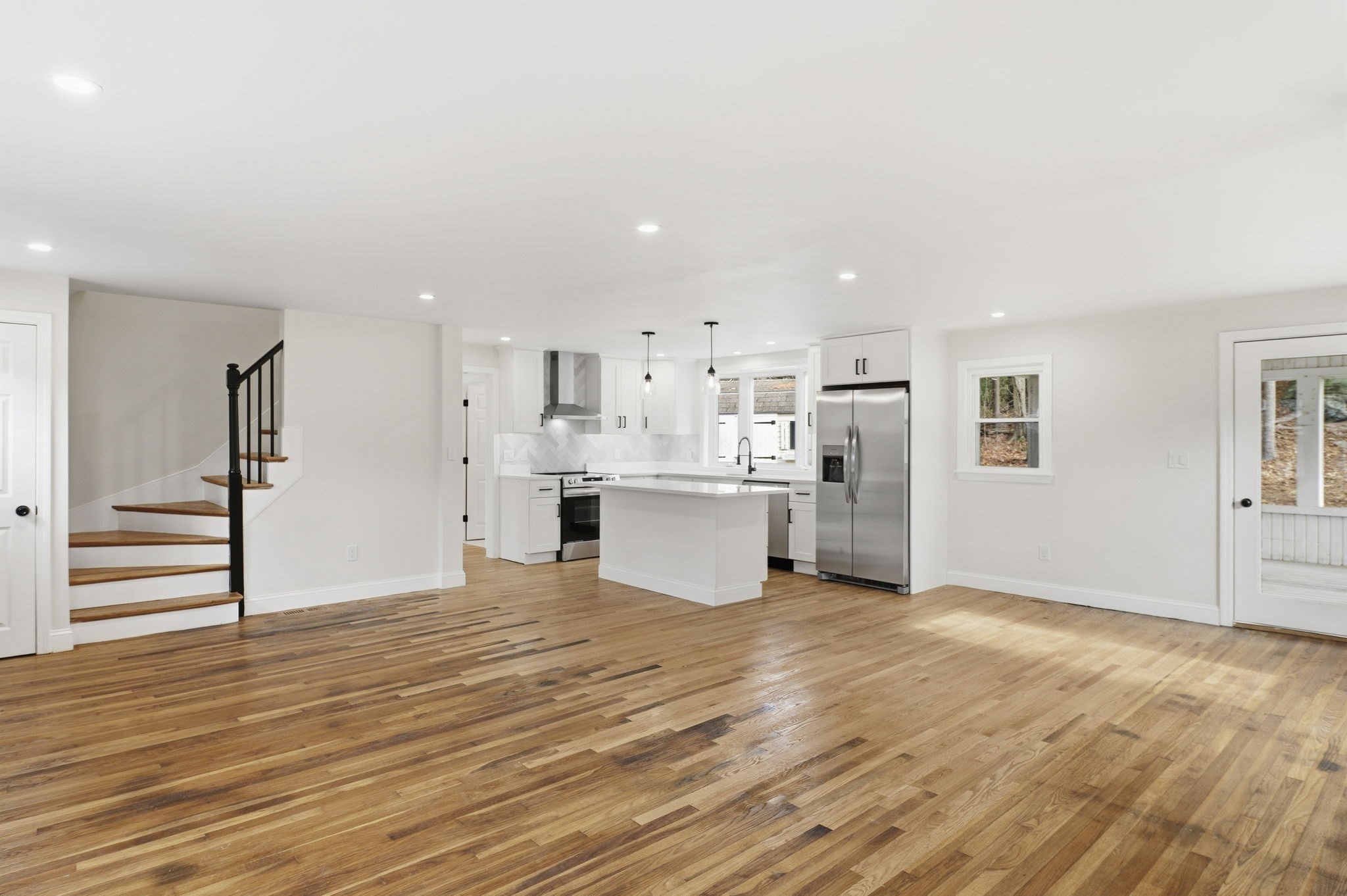 5 Shady Lane Dr, Burlington, MA 01803 - Image 2