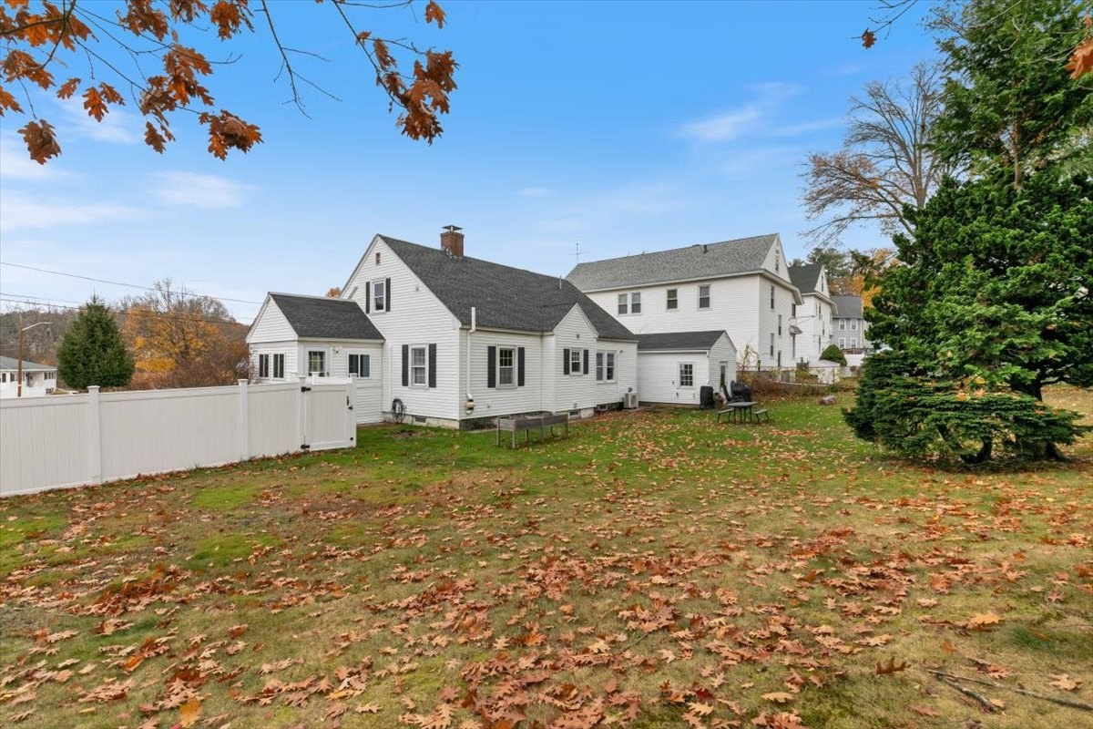 35 Hardy Street, Methuen, MA 01844 - Image 33