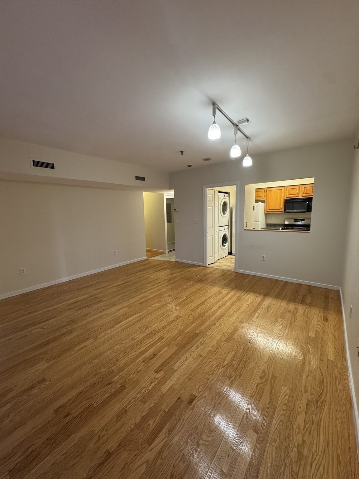 147 Kelton Unit 305, Allston, Boston, MA 02134 - Image 4