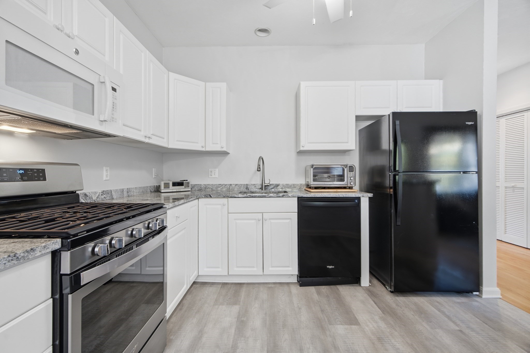 36 Cambridge Rd Unit 40, Woburn, MA 01801 - Image 9