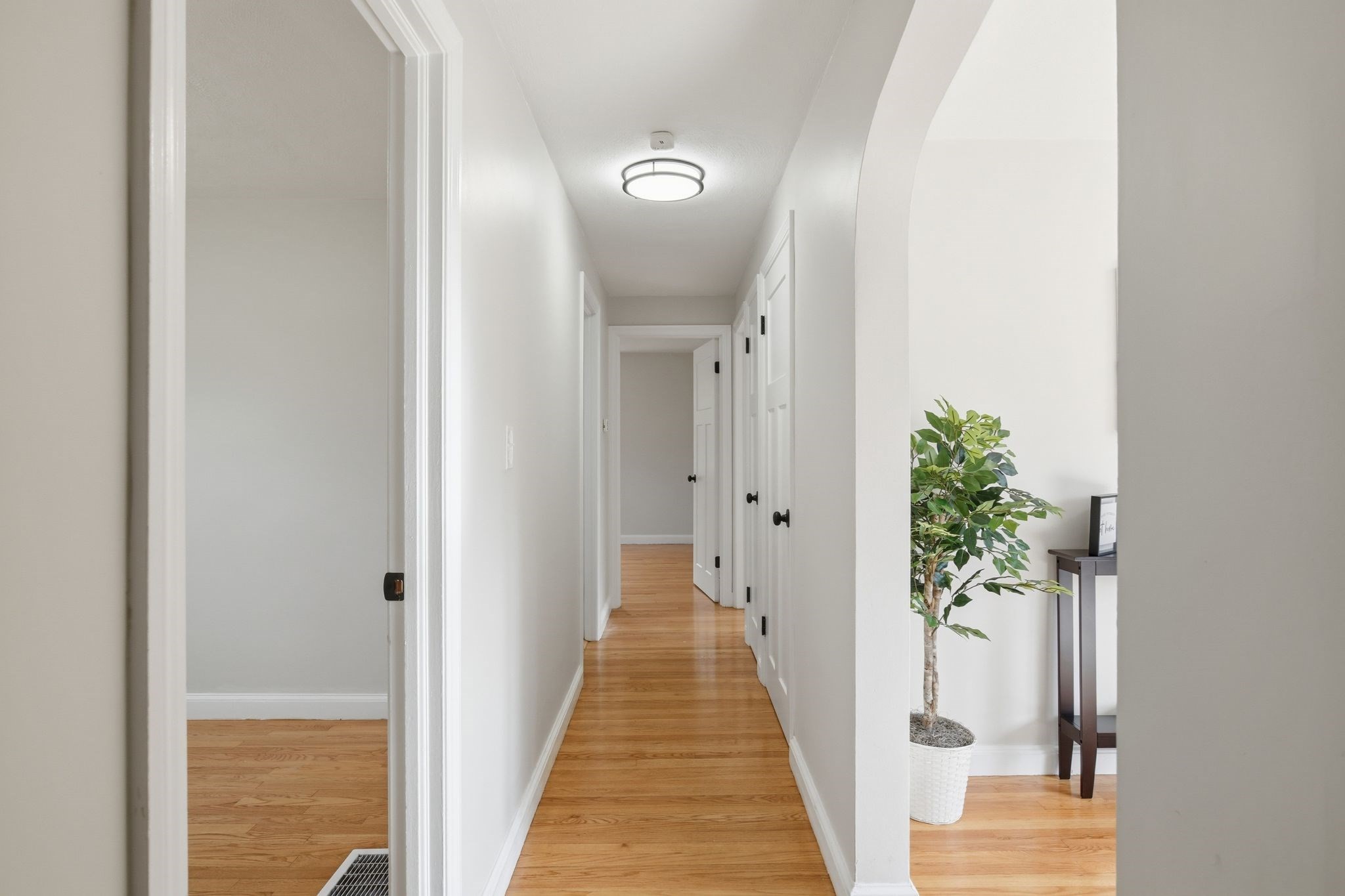 61 Clarence St, West Springfield, MA 01089 - Image 15