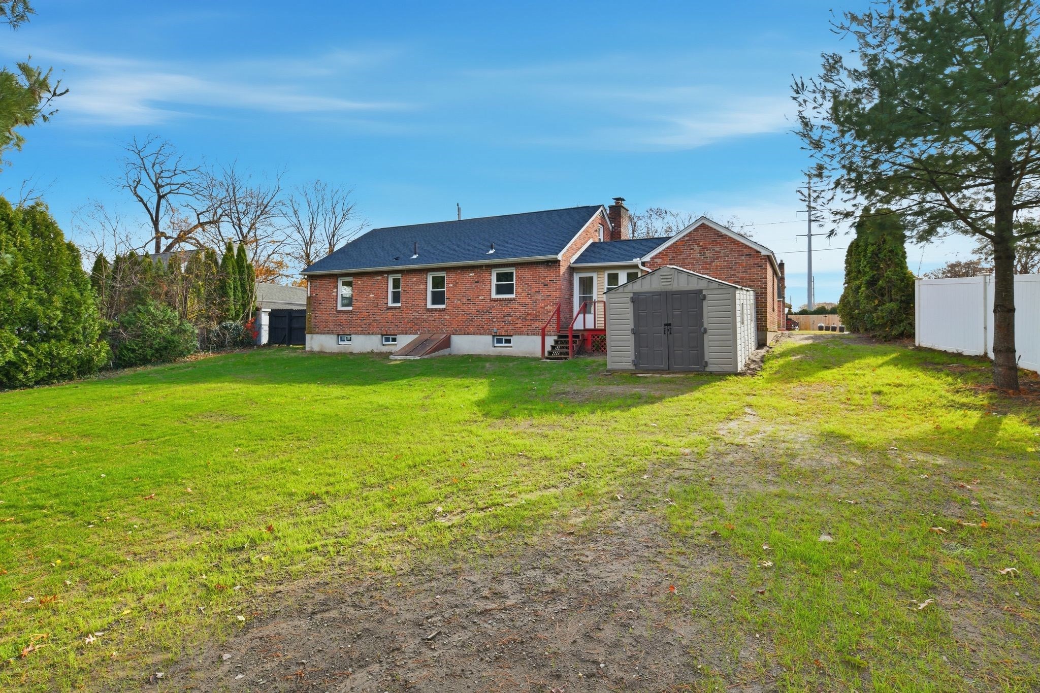 61 Clarence St, West Springfield, MA 01089 - Image 35