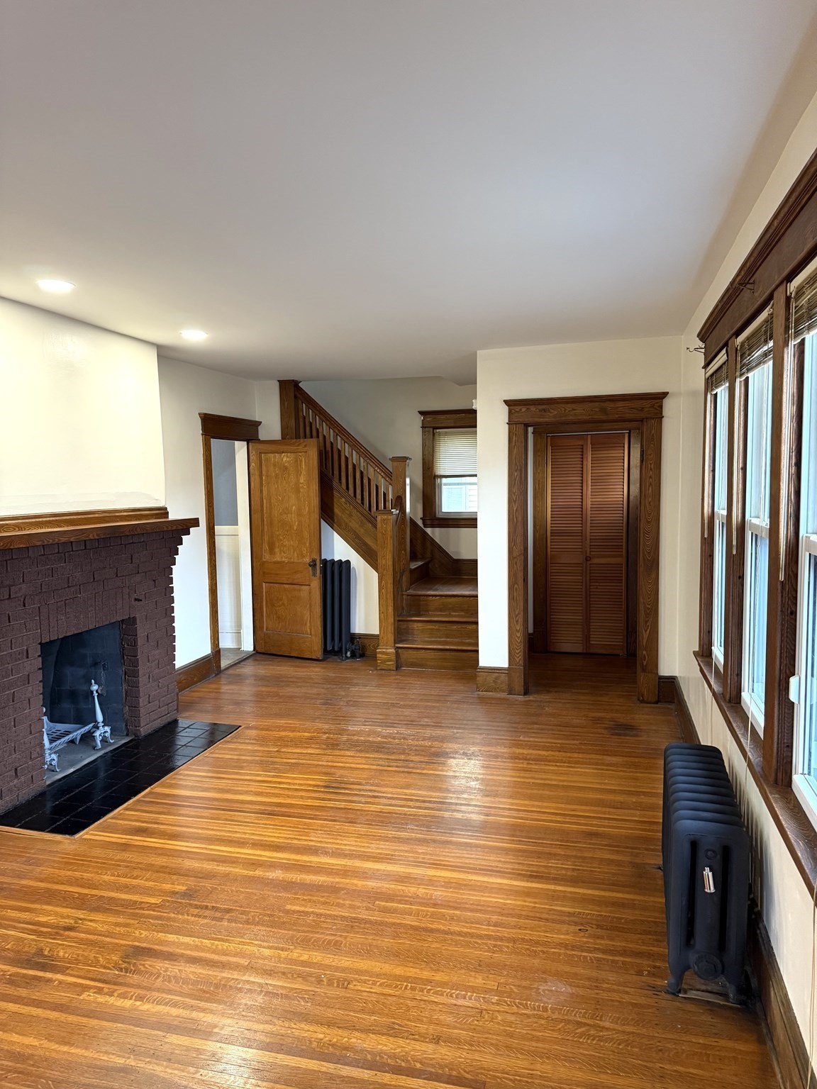 21 Westford Cir, Springfield, MA 01119 - Image 6
