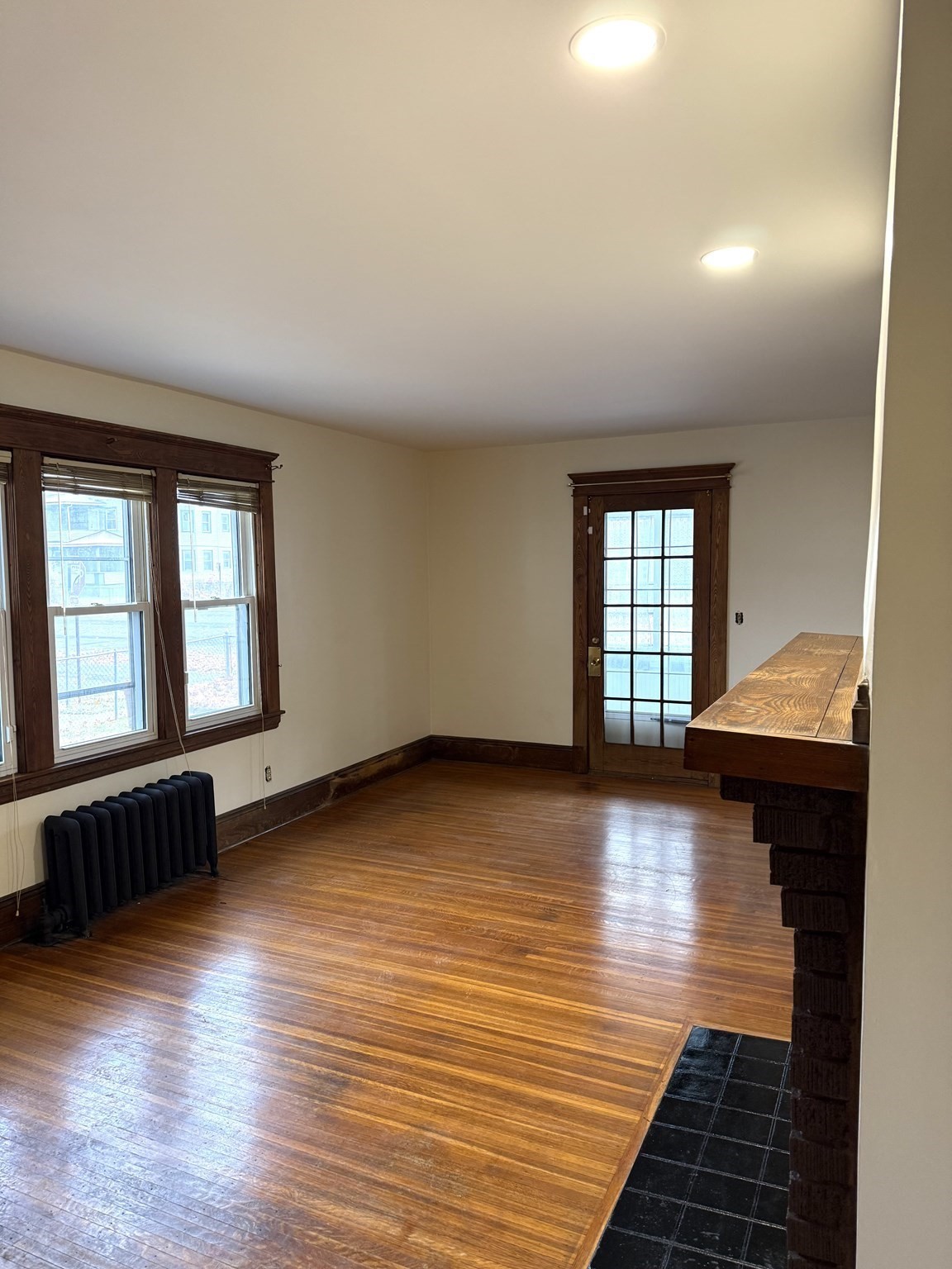 21 Westford Cir, Springfield, MA 01119 - Image 8
