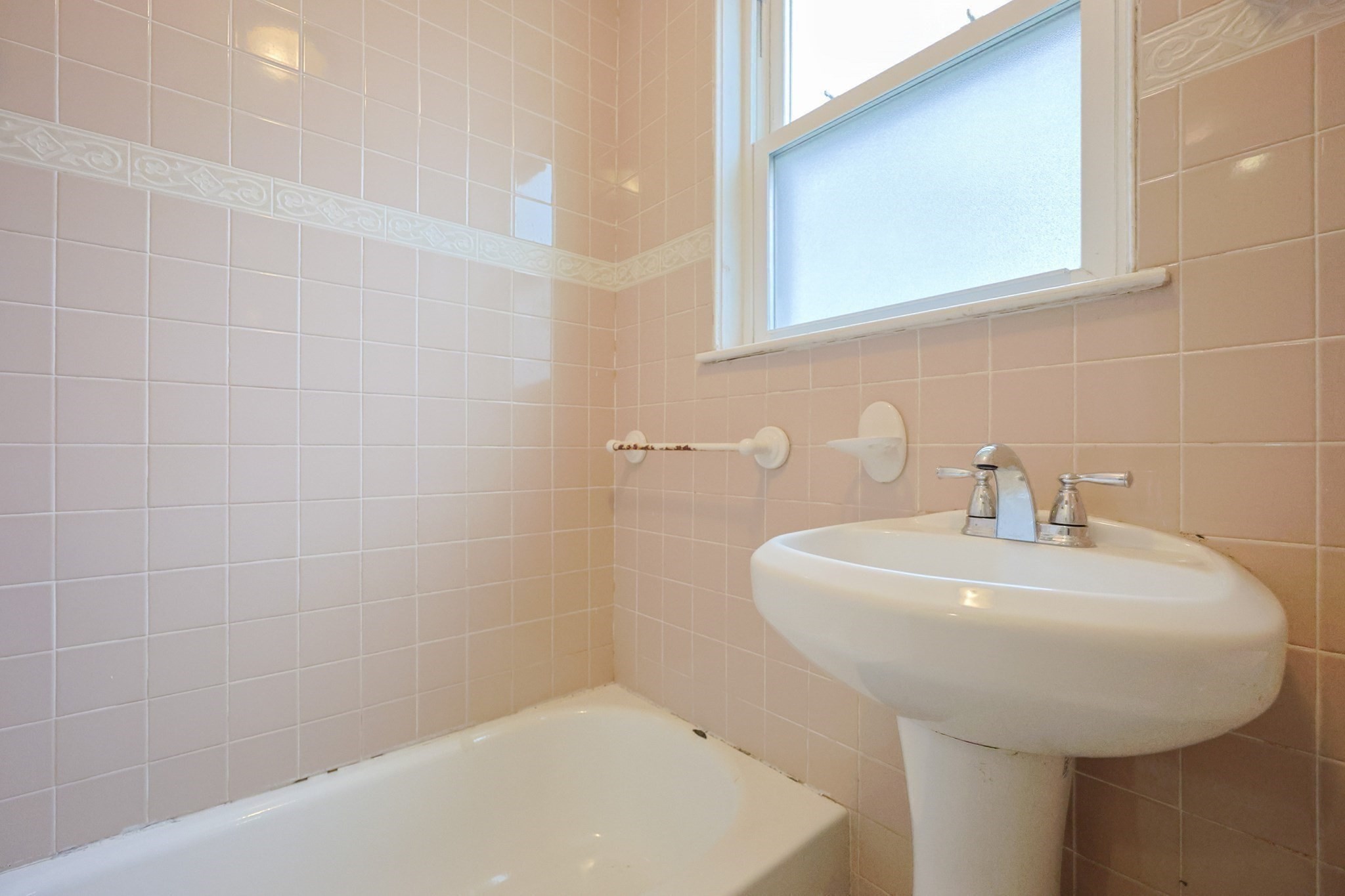 8 Benedict Avenue, Somerville, MA 02145 - Image 14