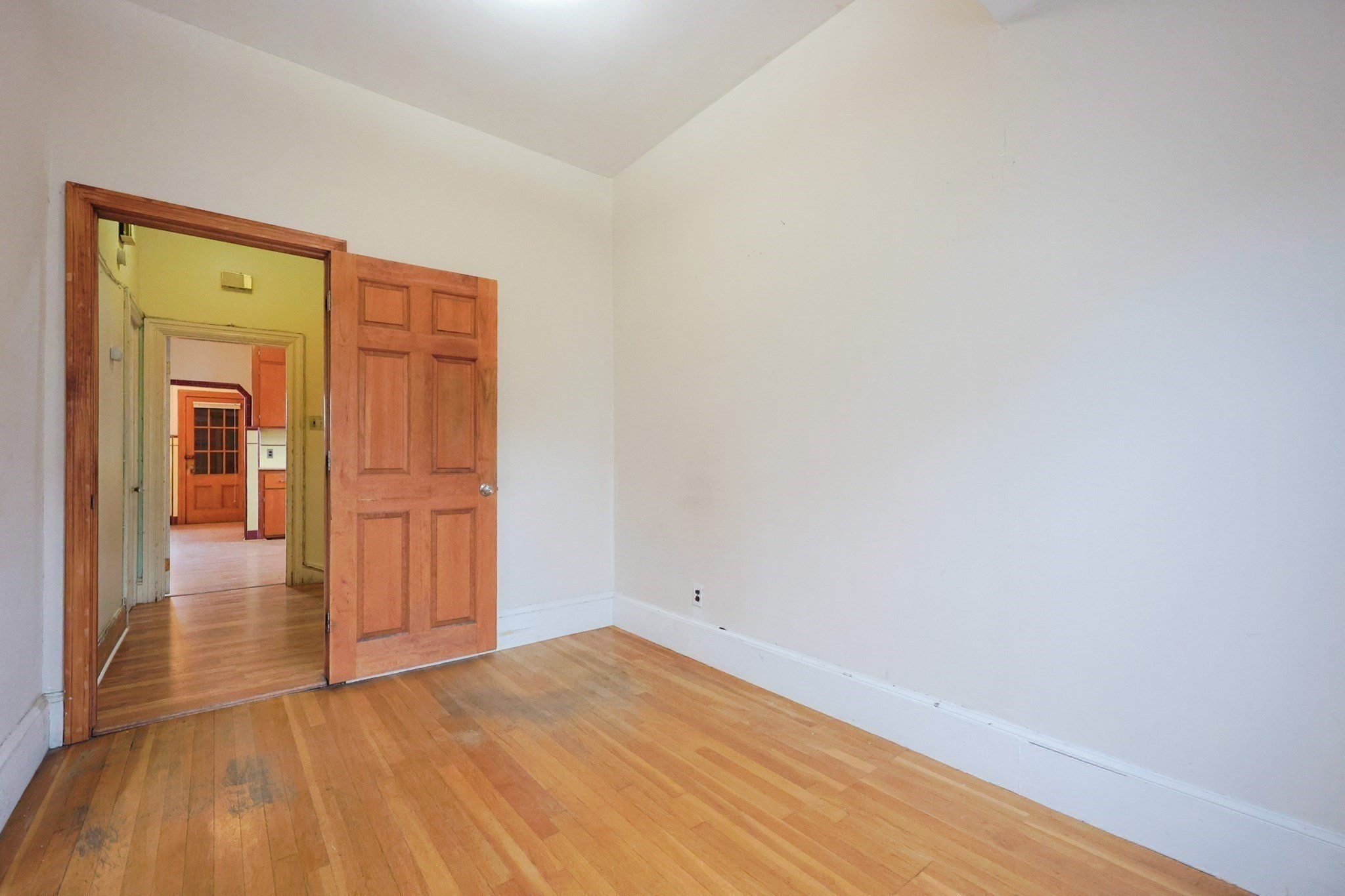 8 Benedict Avenue, Somerville, MA 02145 - Image 17