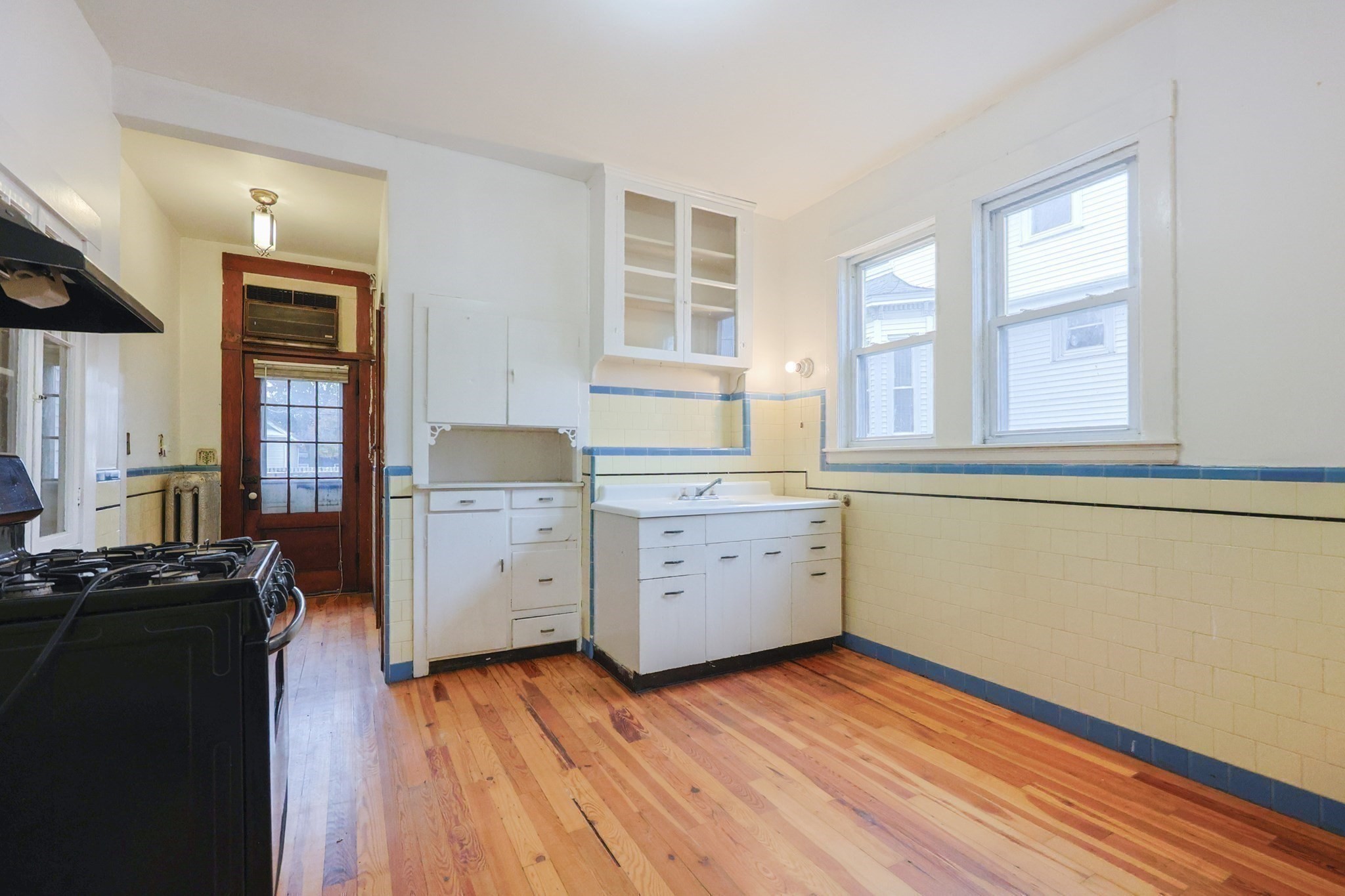 8 Benedict Avenue, Somerville, MA 02145 - Image 7