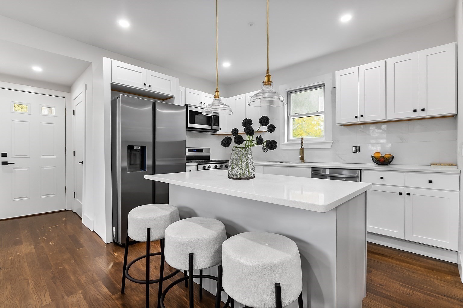 39 Chipman St, Dorchester, Boston, MA 02124 - Image 2