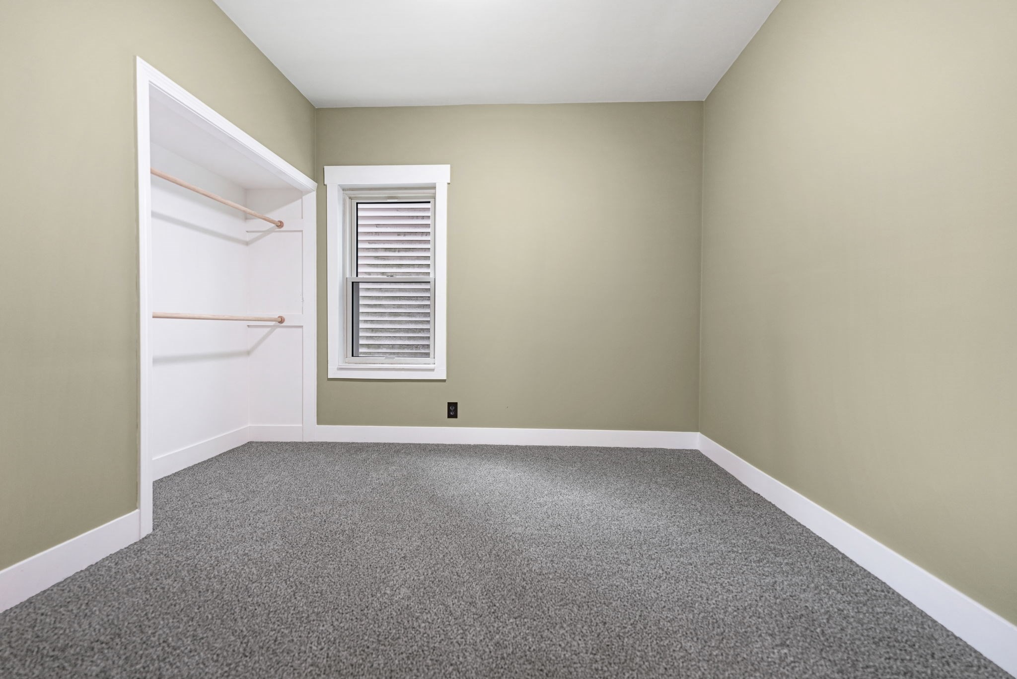 23 Lexington St, Fall River, MA 02723 - Image 13