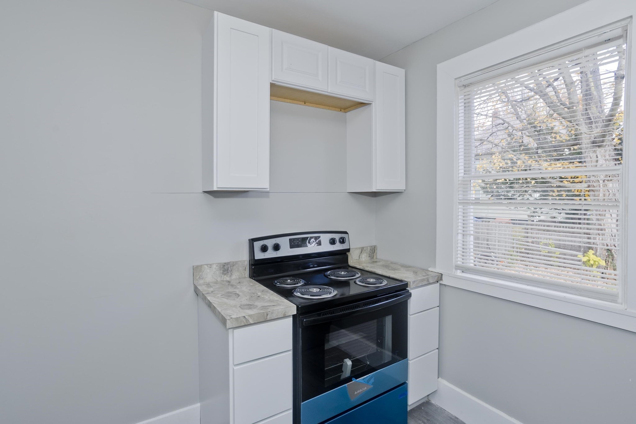 65 Montrose St, Springfield, MA 01109 - Image 14