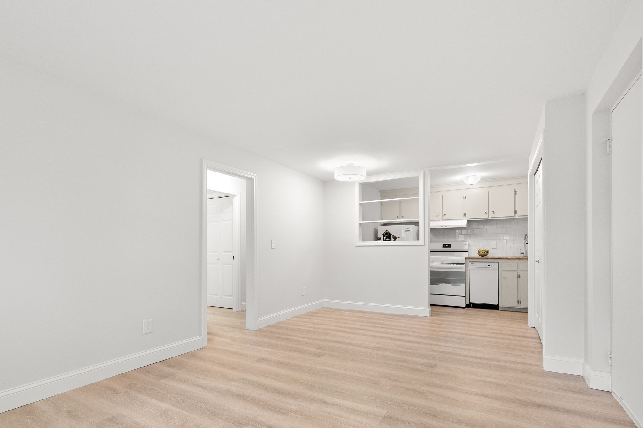 37 Holten St Unit 2, Danvers, MA 01923 - Image 2