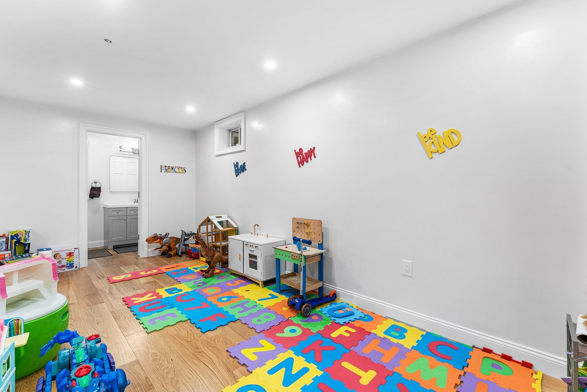 107 Meadow Ln Unit 0000A7, Randolph, MA 02368 - Image 29