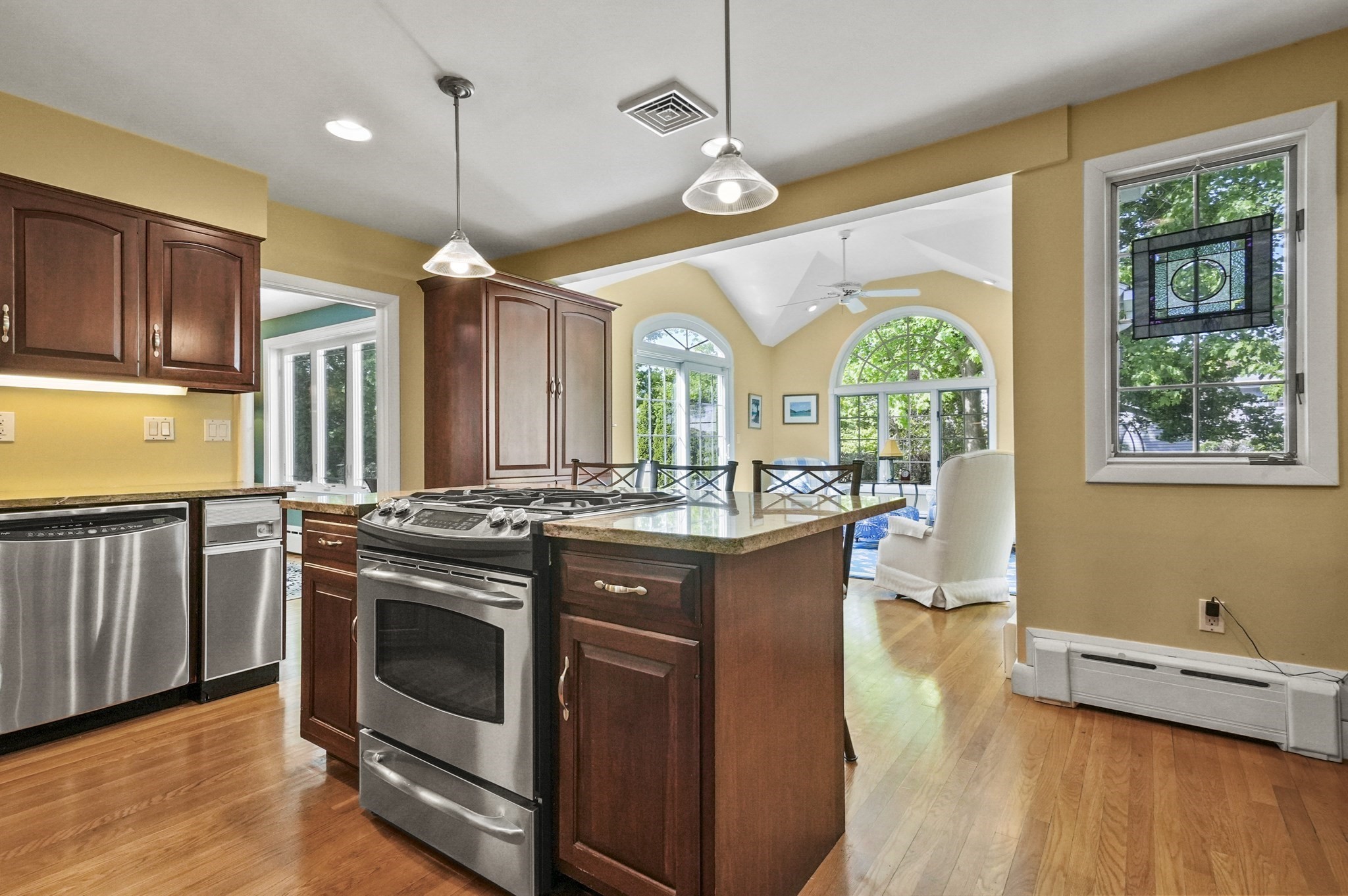 111 Draper Street, Lowell, MA 01852 - Image 13