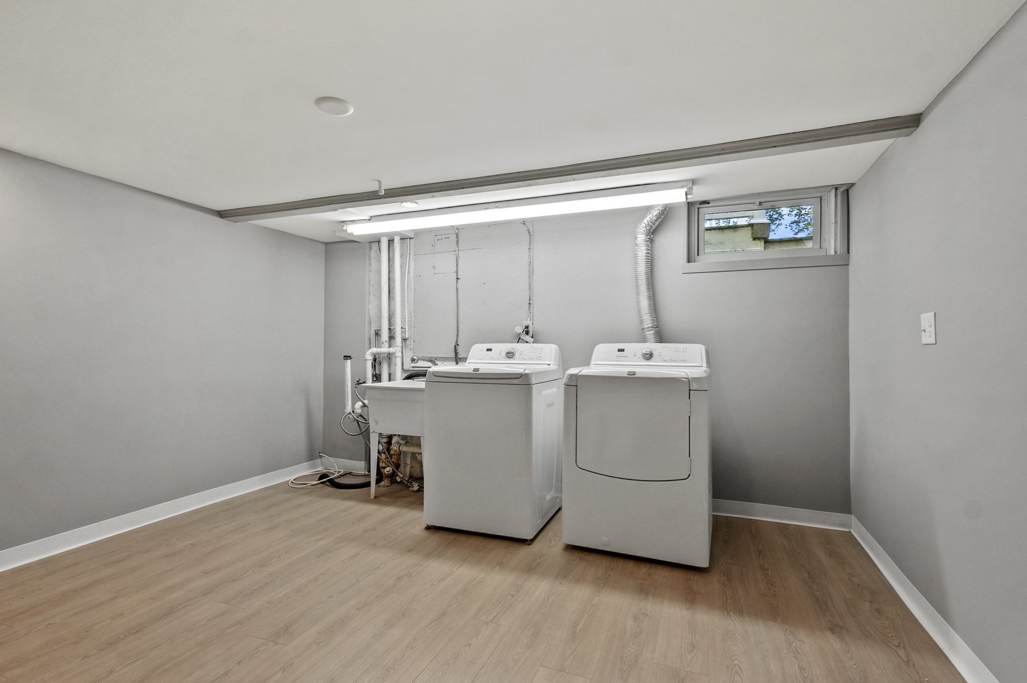 111 Draper Street, Lowell, MA 01852 - Image 33