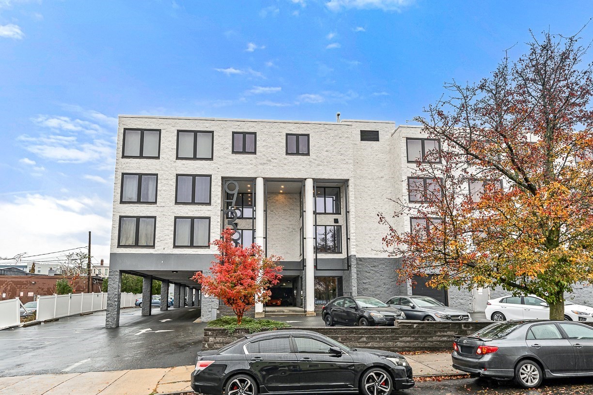 932 Broadway Unit 208, Chelsea, MA 02150 - Image 2
