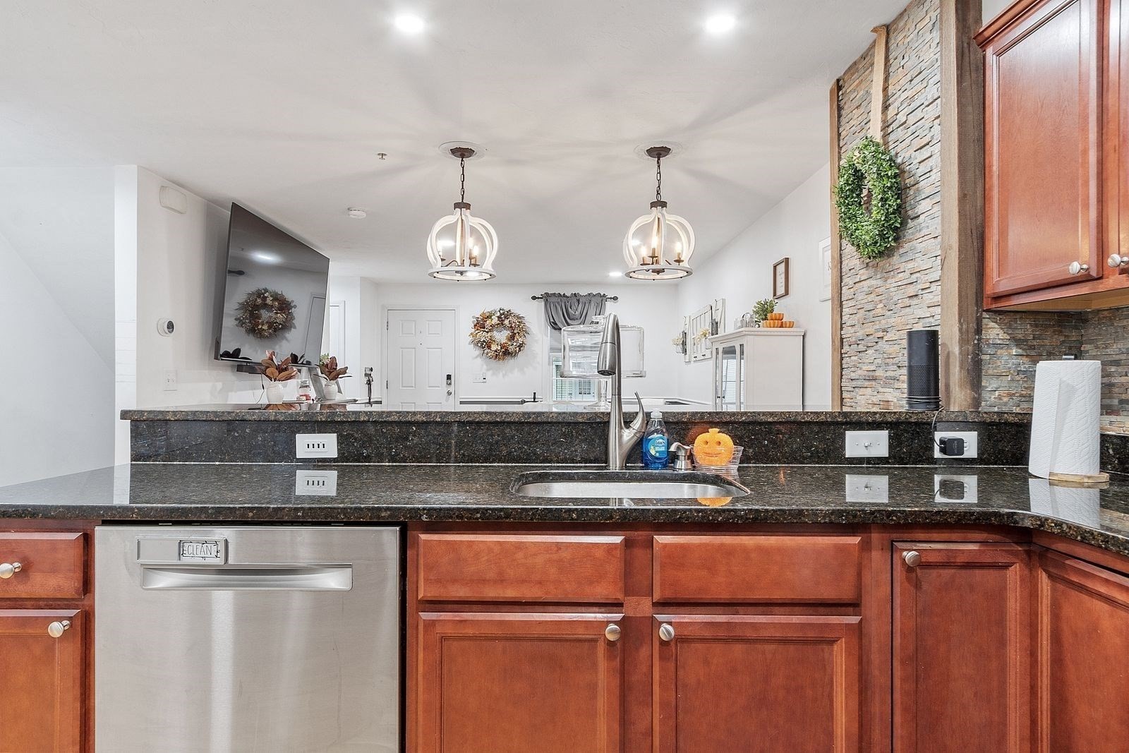 80 Rogers St Unit 204, Lowell, MA 01852 - Image 13