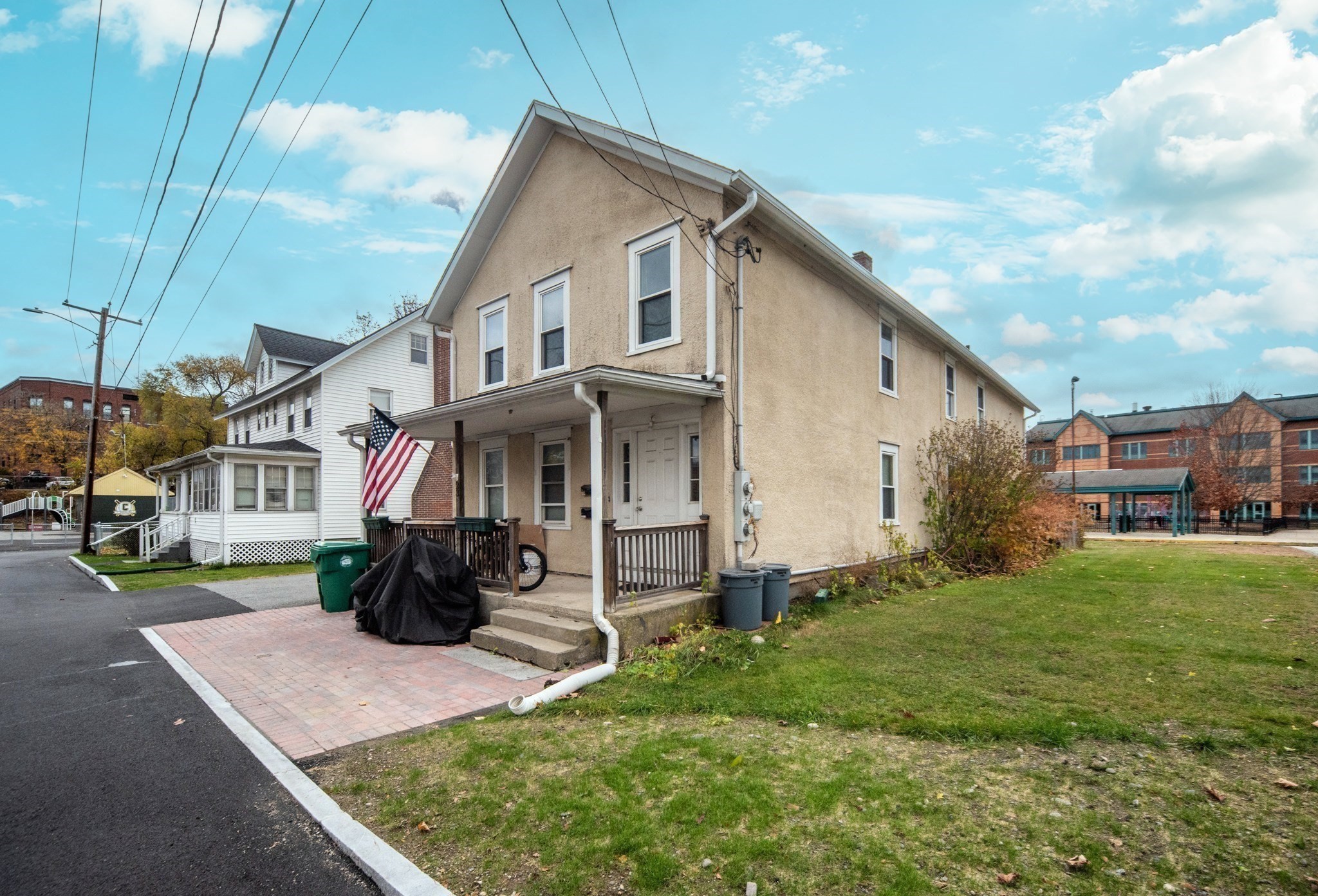 23 Ash St, Clinton, MA 01510 - Image 2