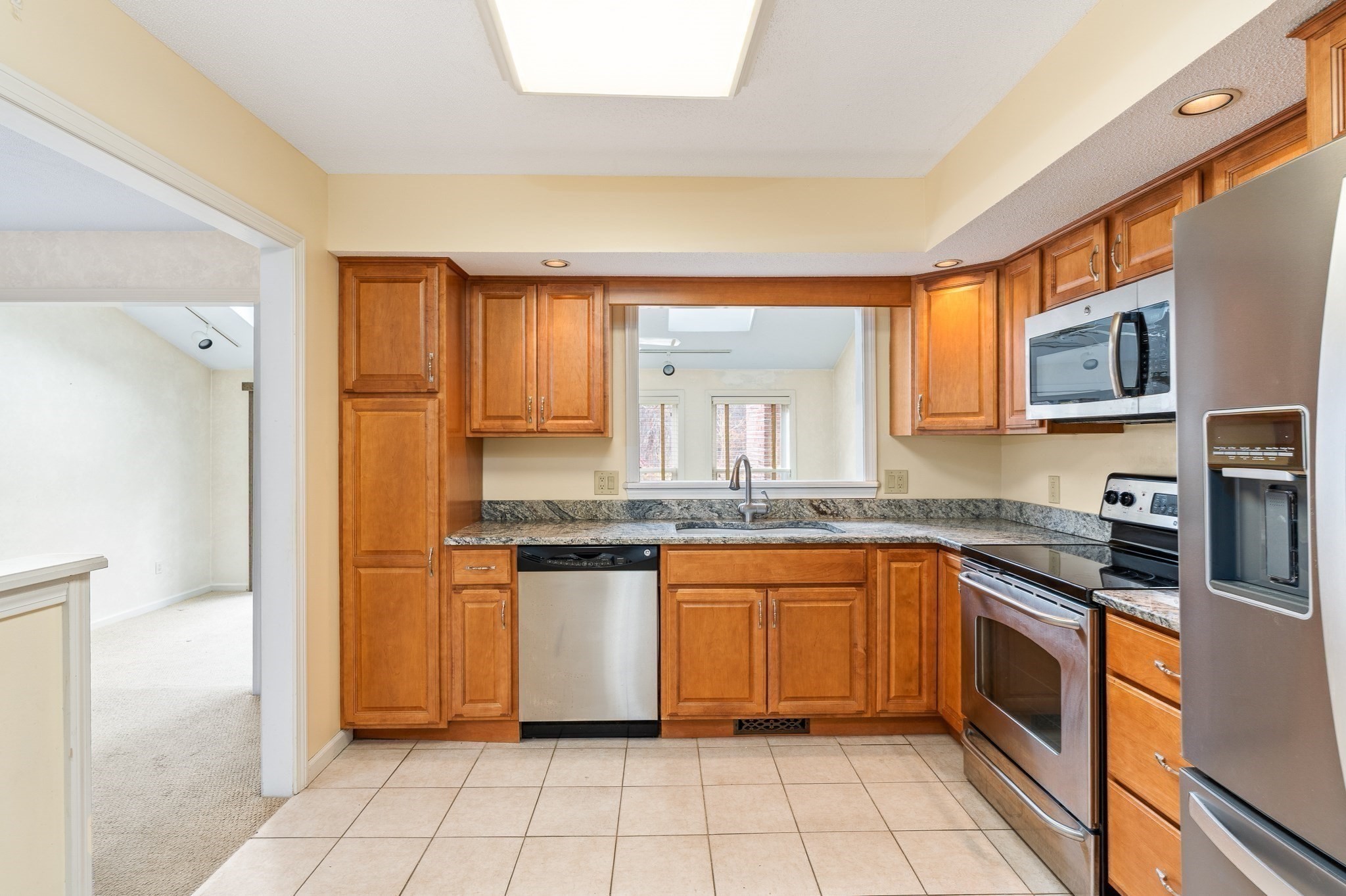 7 Castle Hill Rd Unit G, Agawam, MA 01001 - Image 12