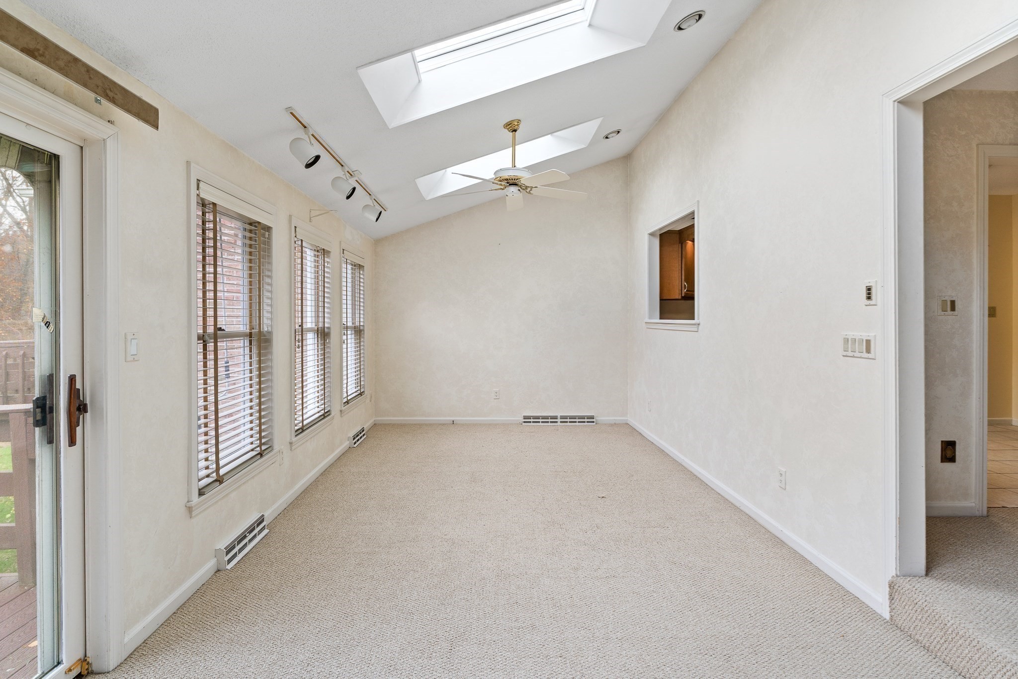 7 Castle Hill Rd Unit G, Agawam, MA 01001 - Image 19