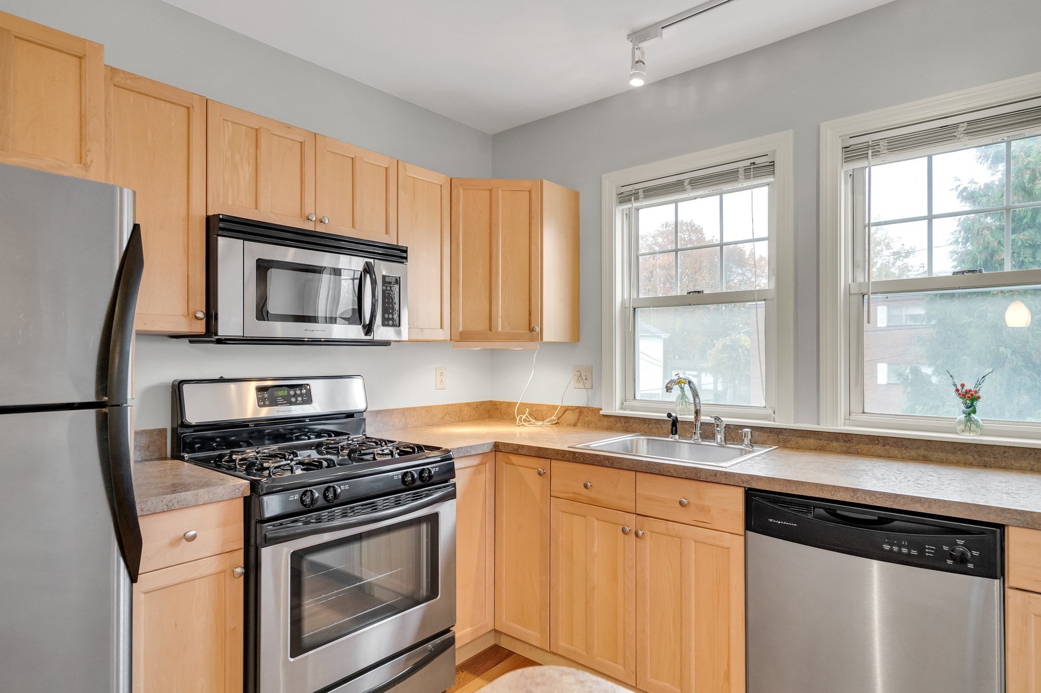 348 Hyde Park Avenue Unit 2, Jamaica Plain, Boston, MA 02131 - Image 17