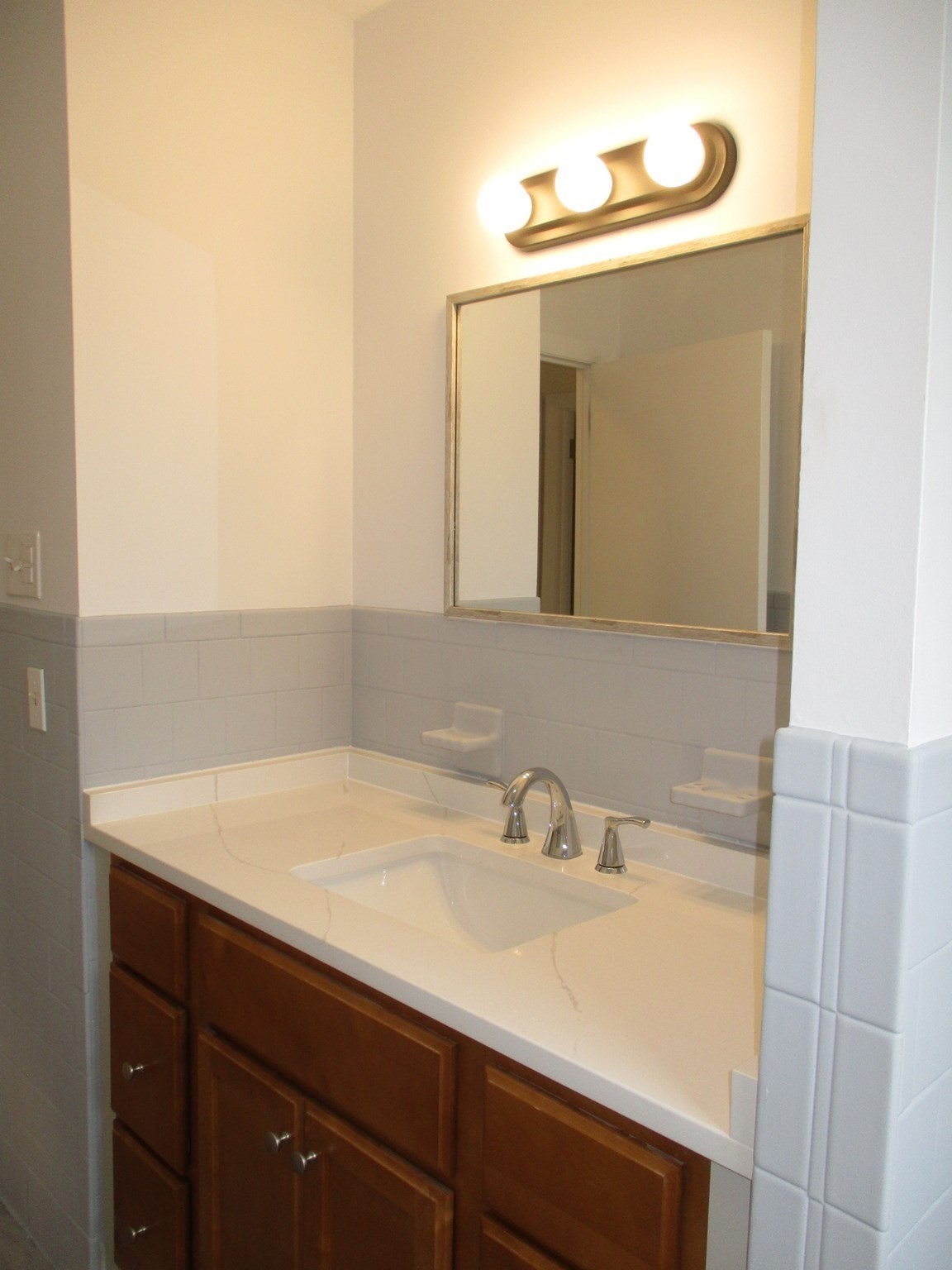 1067 Bark, Swansea, MA 02777 - Image 11