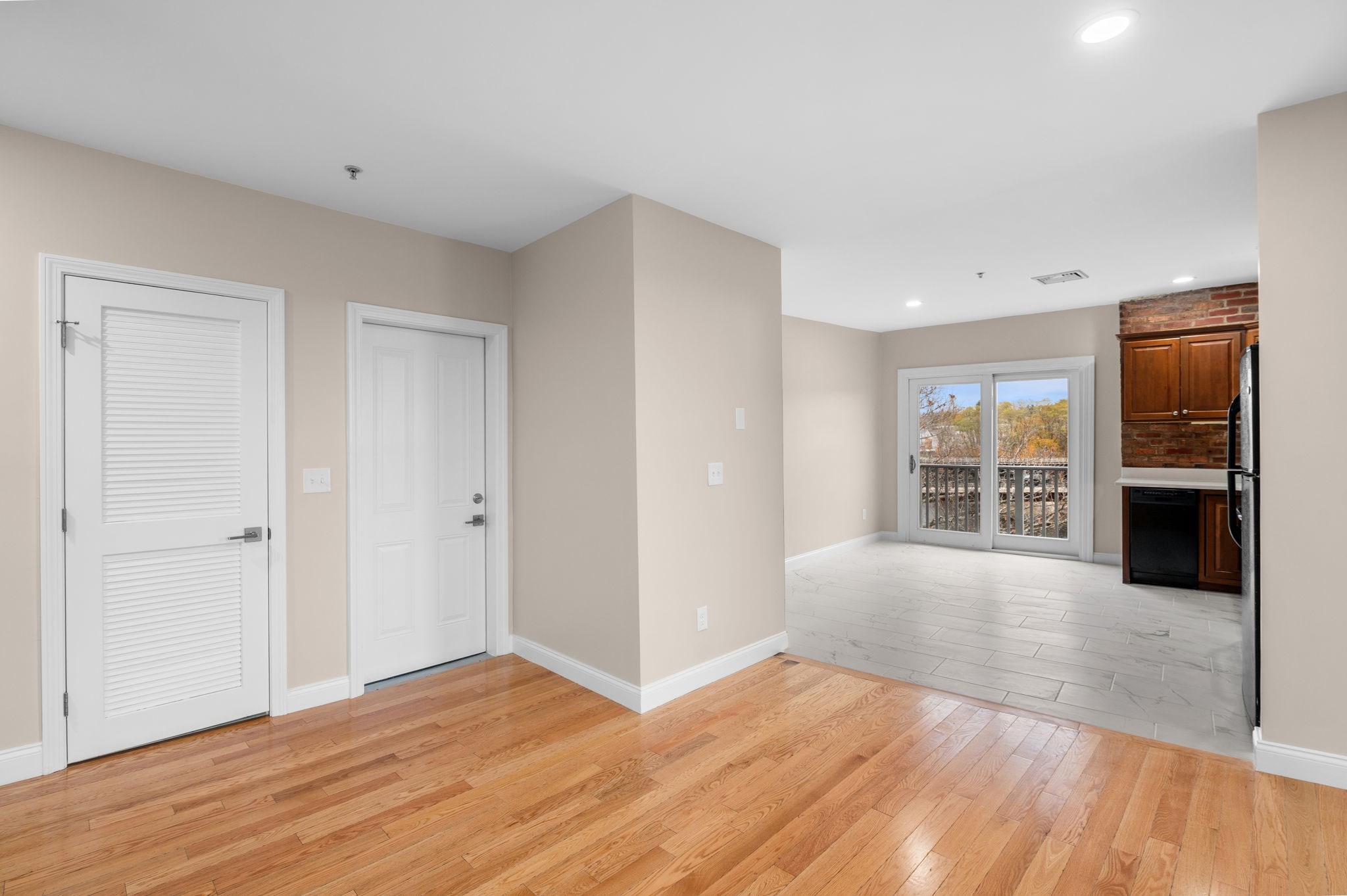 72 River Street Unit 10, Haverhill, MA 01832 - Image 2