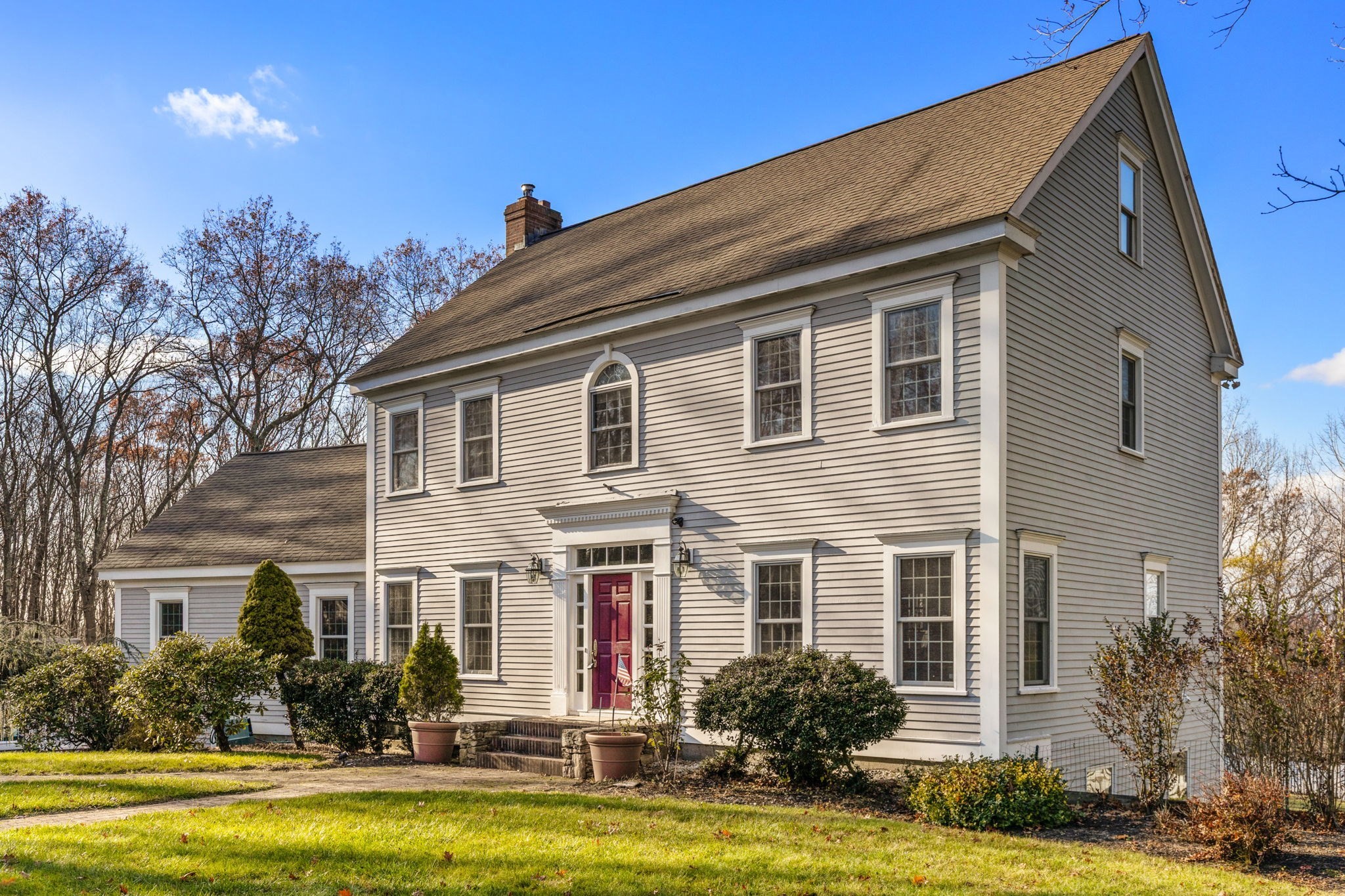 111 Windsor Ridge Dr, Northbridge, MA 01534