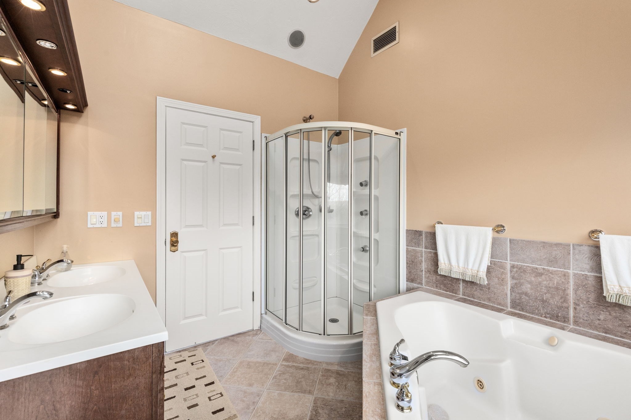 111 Windsor Ridge Dr, Northbridge, MA 01534 - Image 16