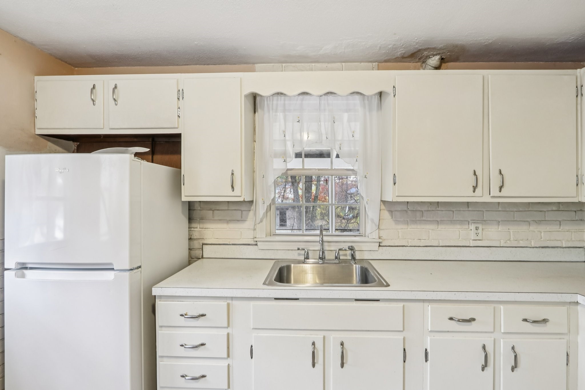 9 Flash Rd, North Reading, MA 01864 - Image 3