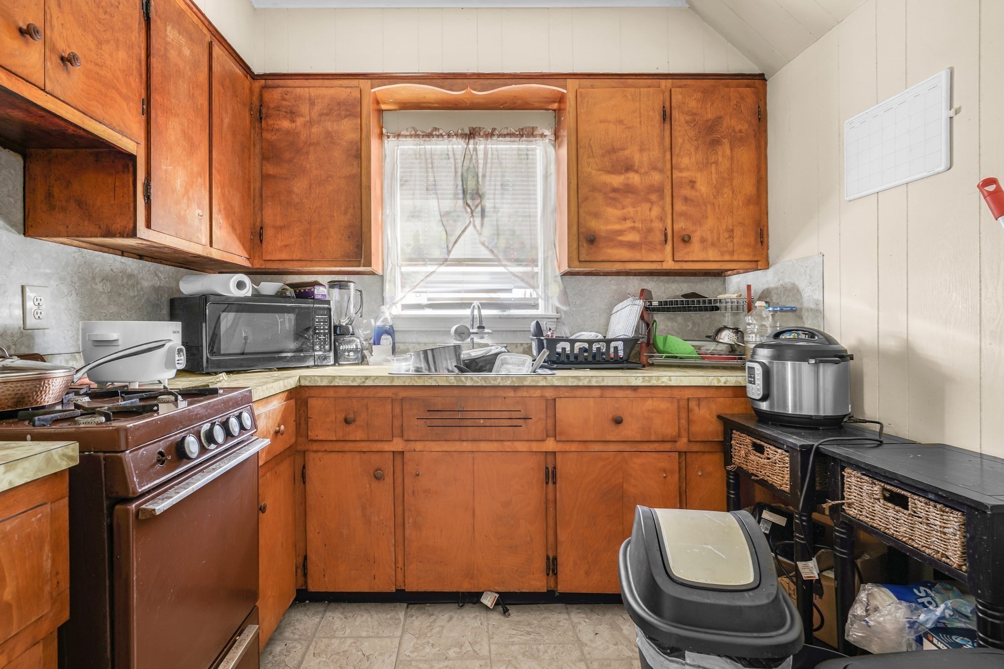 34 Jouvette St, New Bedford, MA 02744 - Image 5