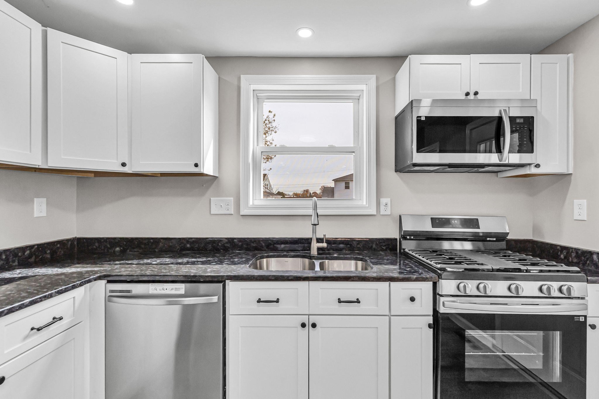 3 Ellsworth St, Westfield, MA 01085 - Image 13