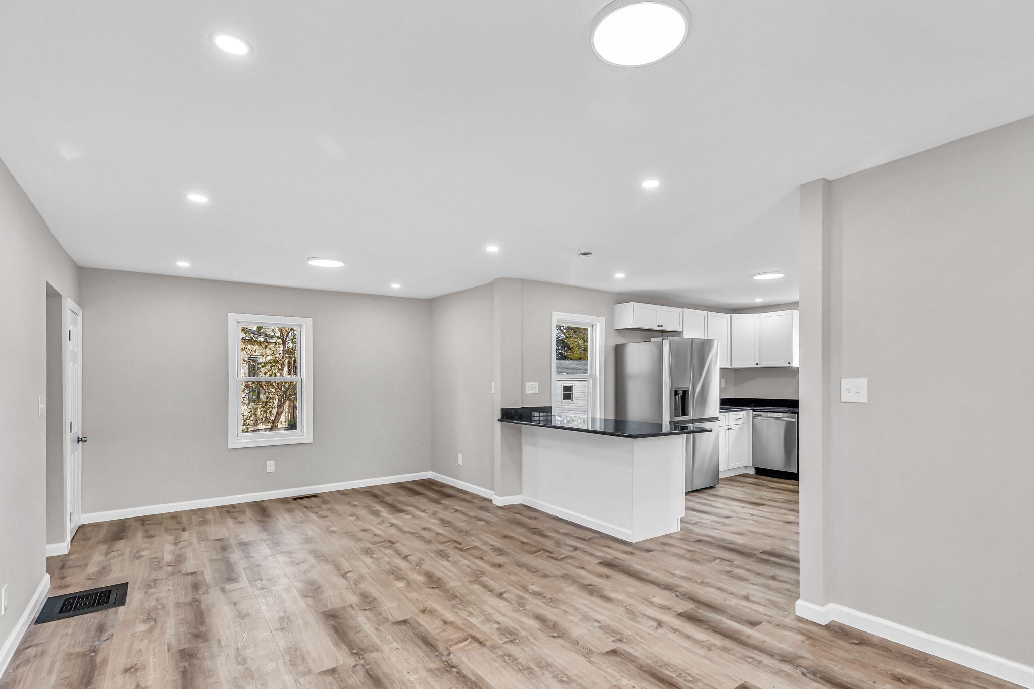 3 Ellsworth St, Westfield, MA 01085 - Image 9