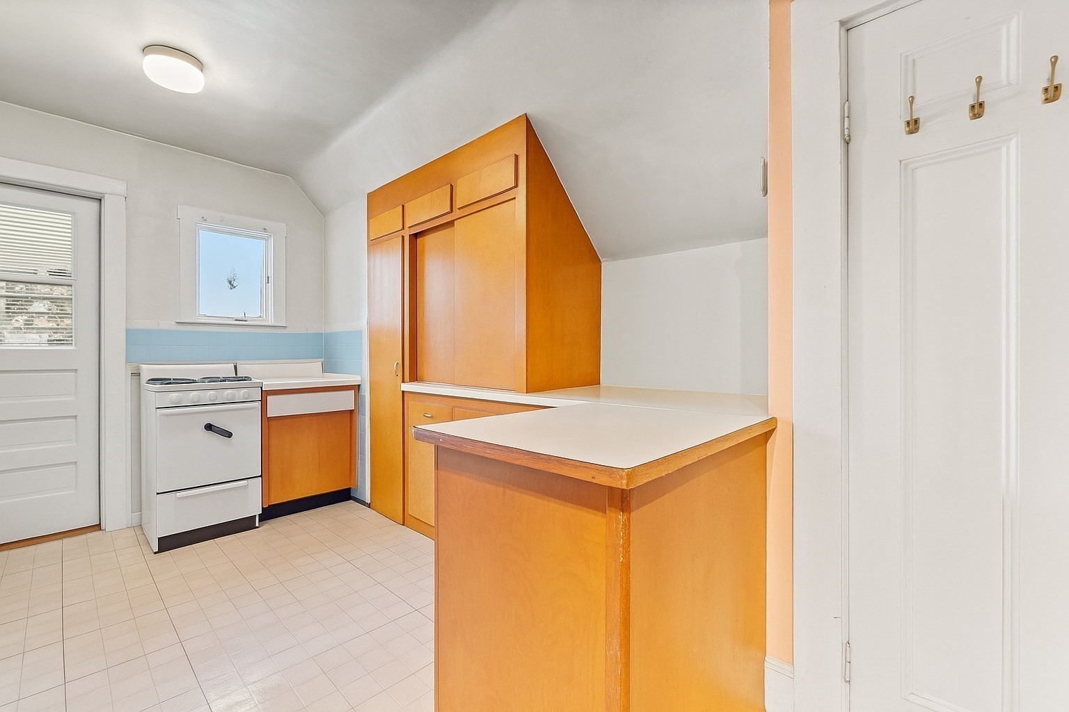 327 Central St, Saugus, MA 01906 - Image 34