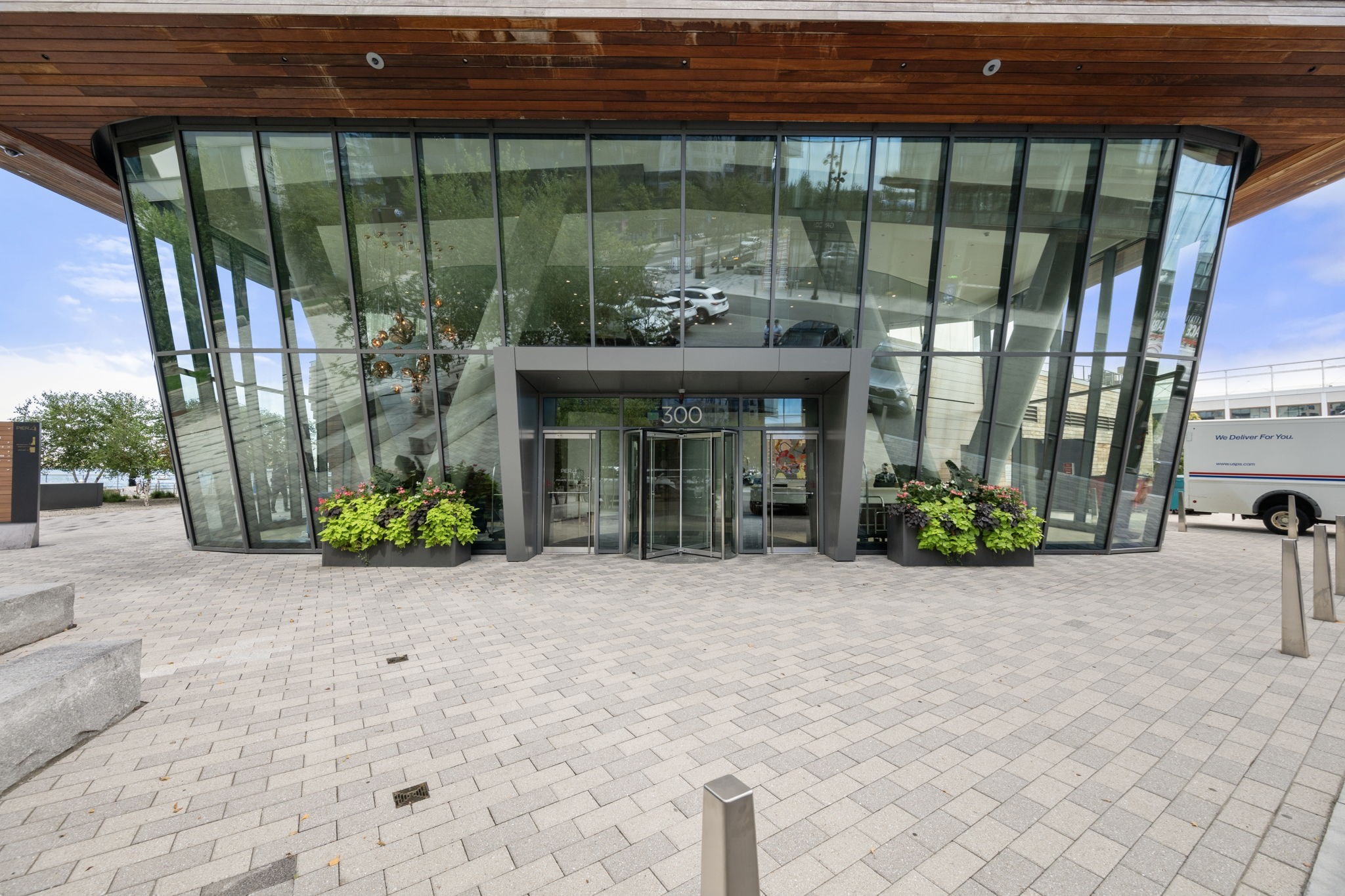 300 Pier 4 Blvd Unit 2E, Seaport, Boston, MA 02210 - Image 32