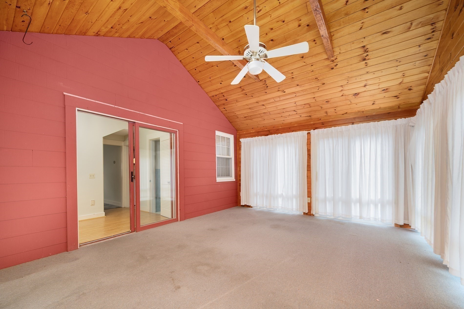 1076 Hill Street, Northbridge, MA 01534 - Image 17