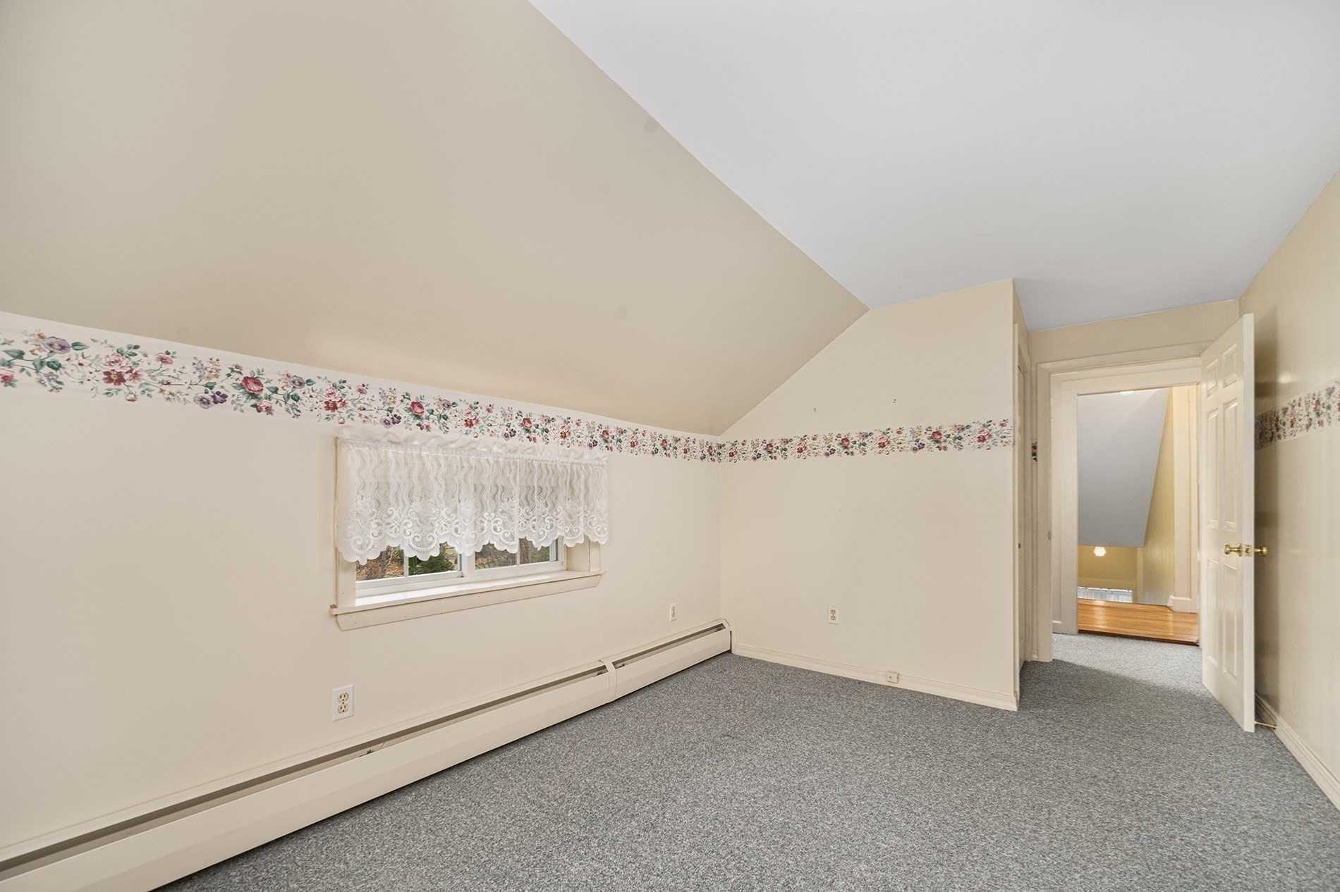 1076 Hill Street, Northbridge, MA 01534 - Image 24